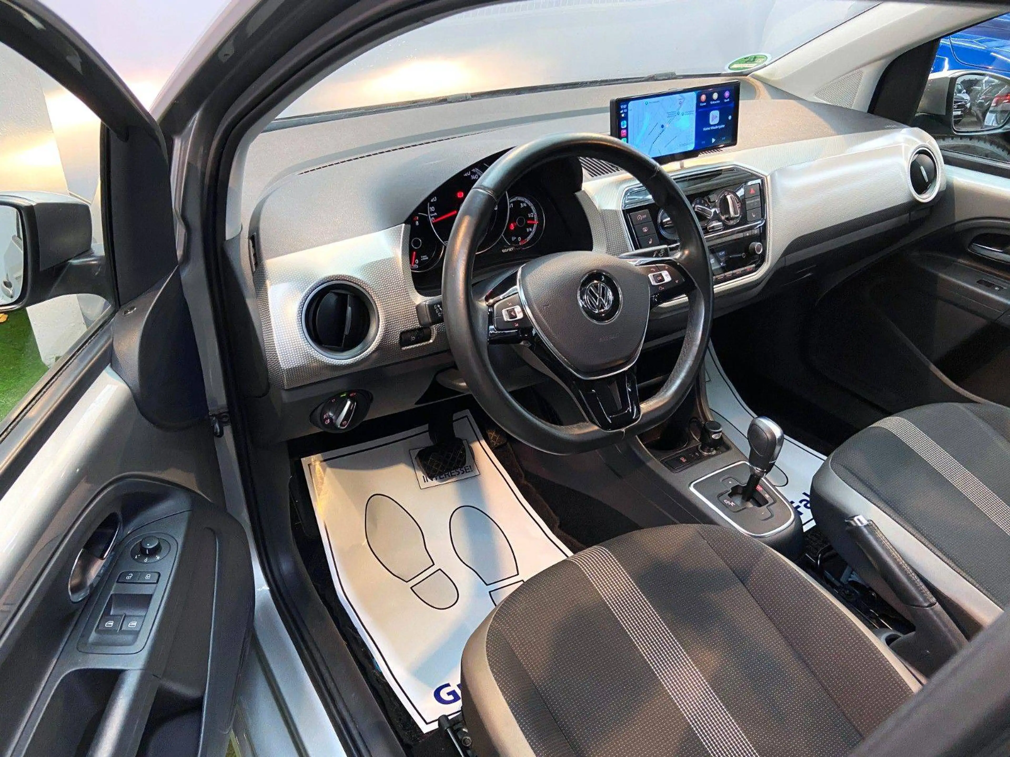 Volkswagen up! Highline BMT Sonderedition Automatik — photo 13