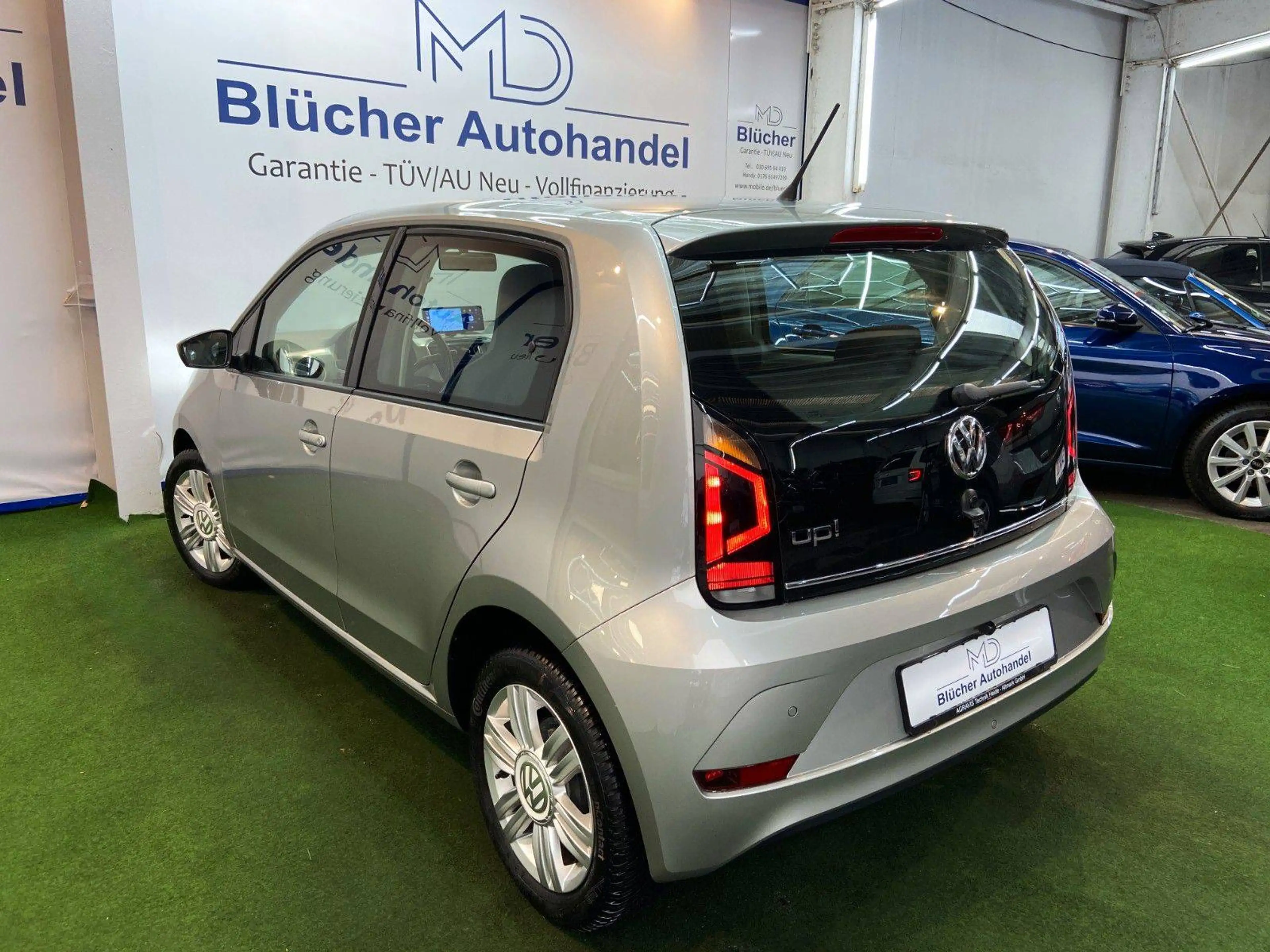 Volkswagen up! Highline BMT Sonderedition Automatik — photo 6