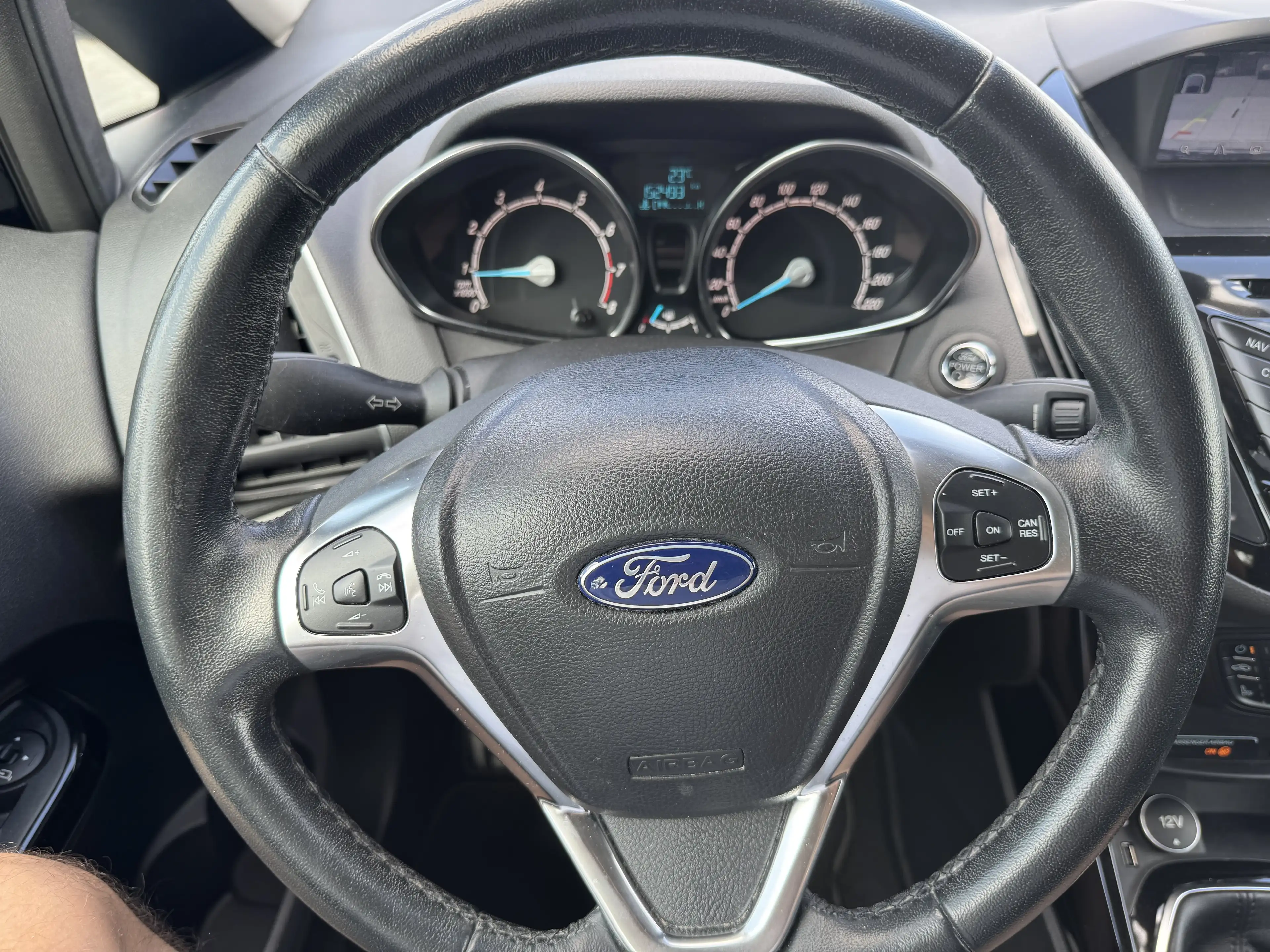 Ford B-Max Titanium 1,0 74 kW / Navi / Kamera — photo 11