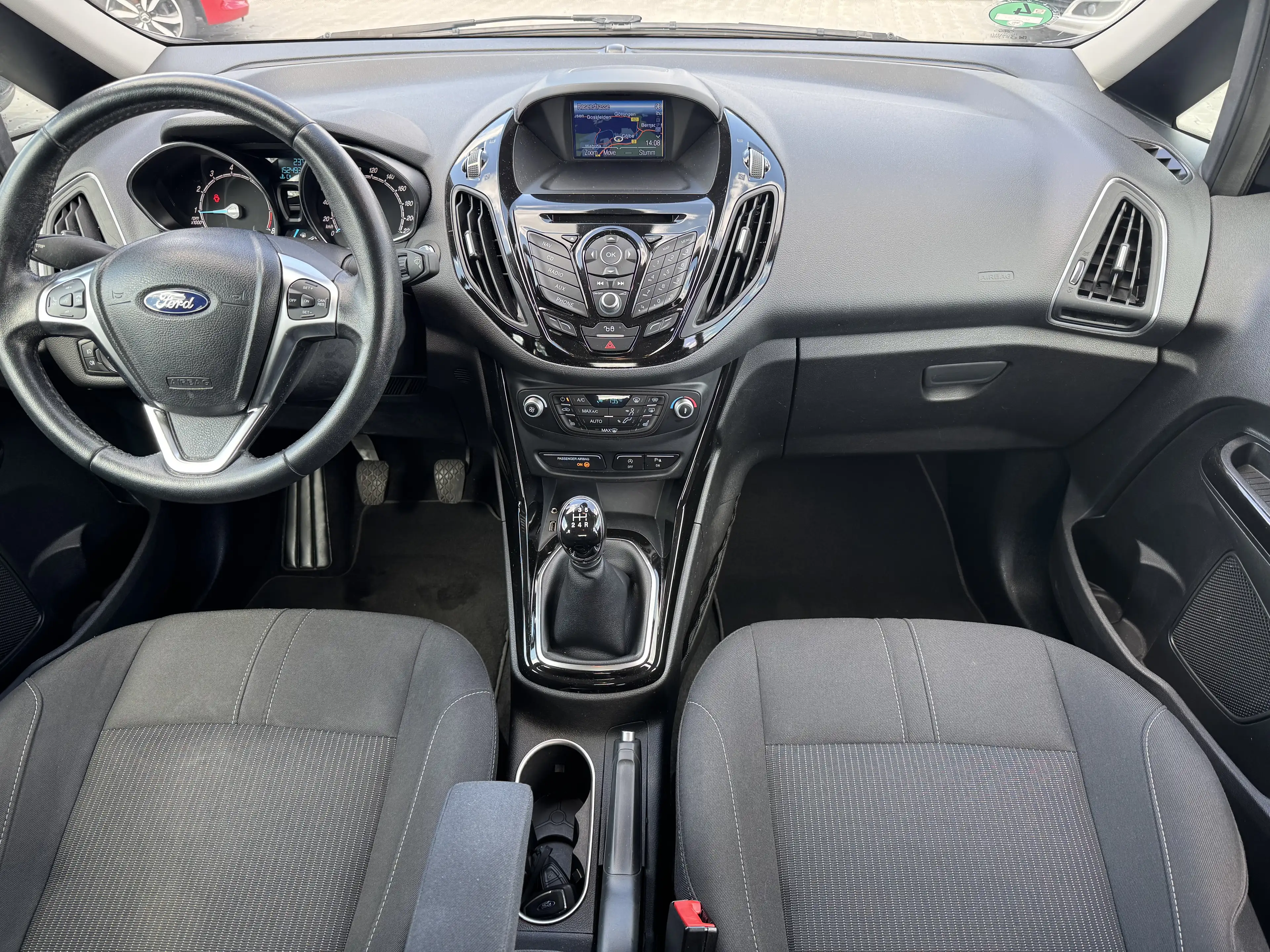 Ford B-Max Titanium 1,0 74 kW / Navi / Kamera — photo 7