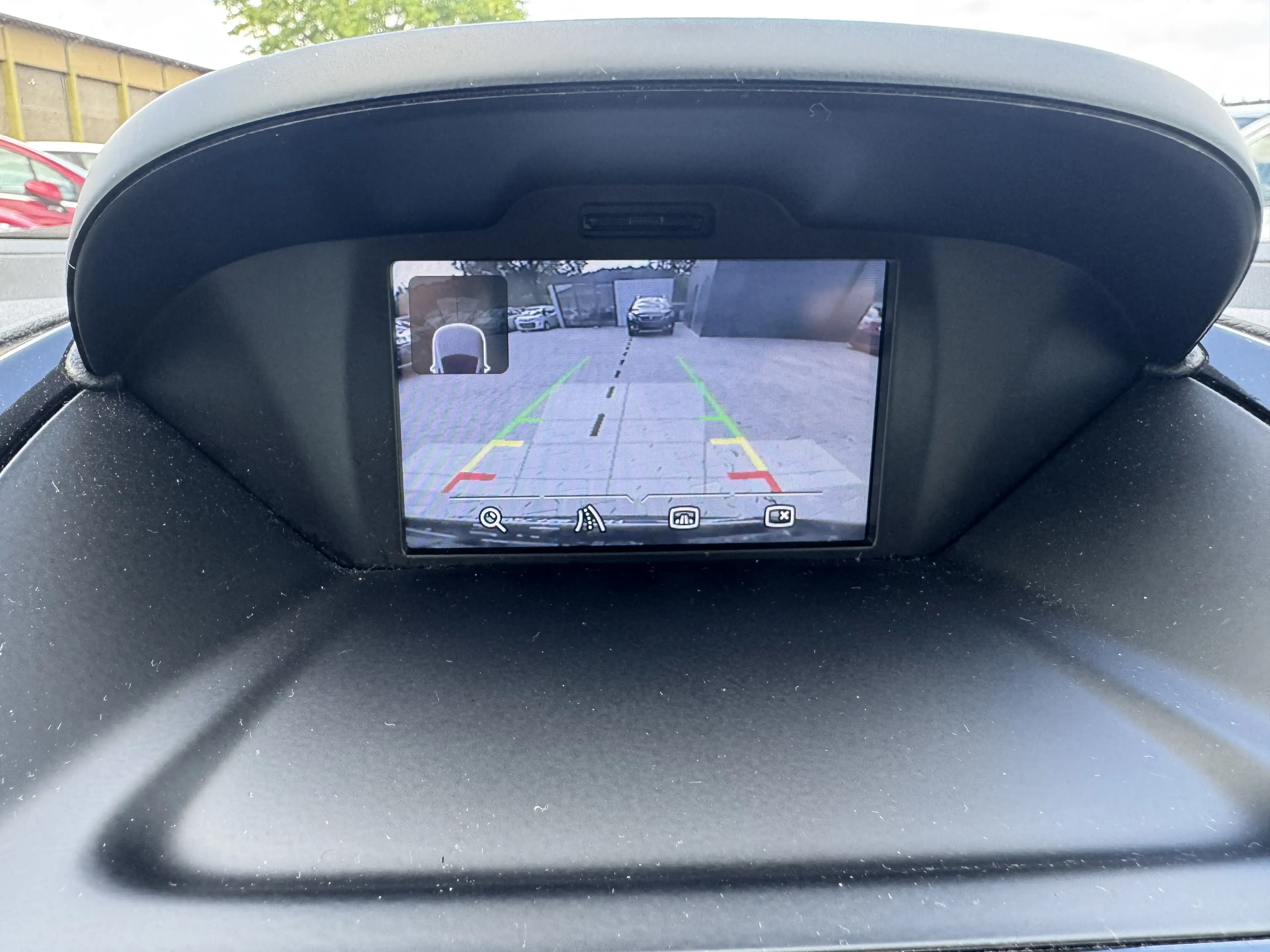 Ford B-Max Titanium 1,0 74 kW / Navi / Kamera — photo 9