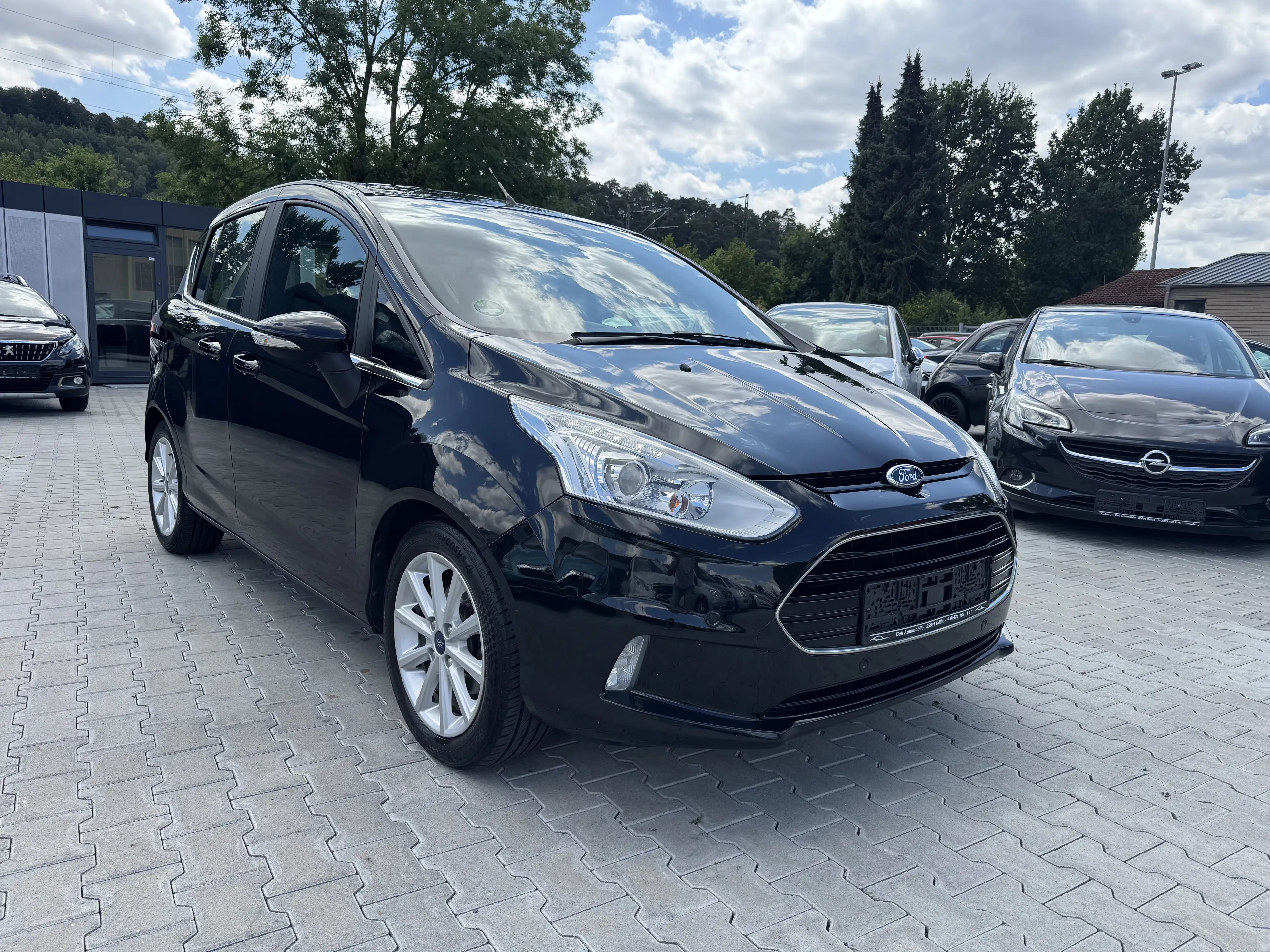 Ford B-Max Titanium 1,0 74 kW / Navi / Kamera — photo 4
