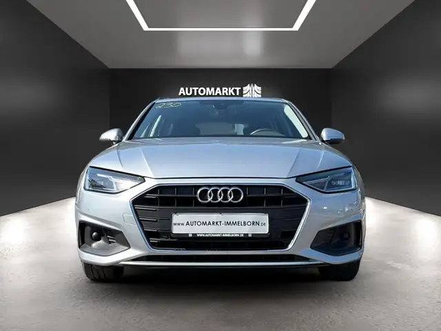 Audi A4 view 9