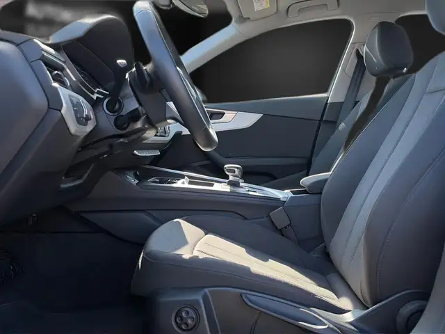 Audi A4 view 13