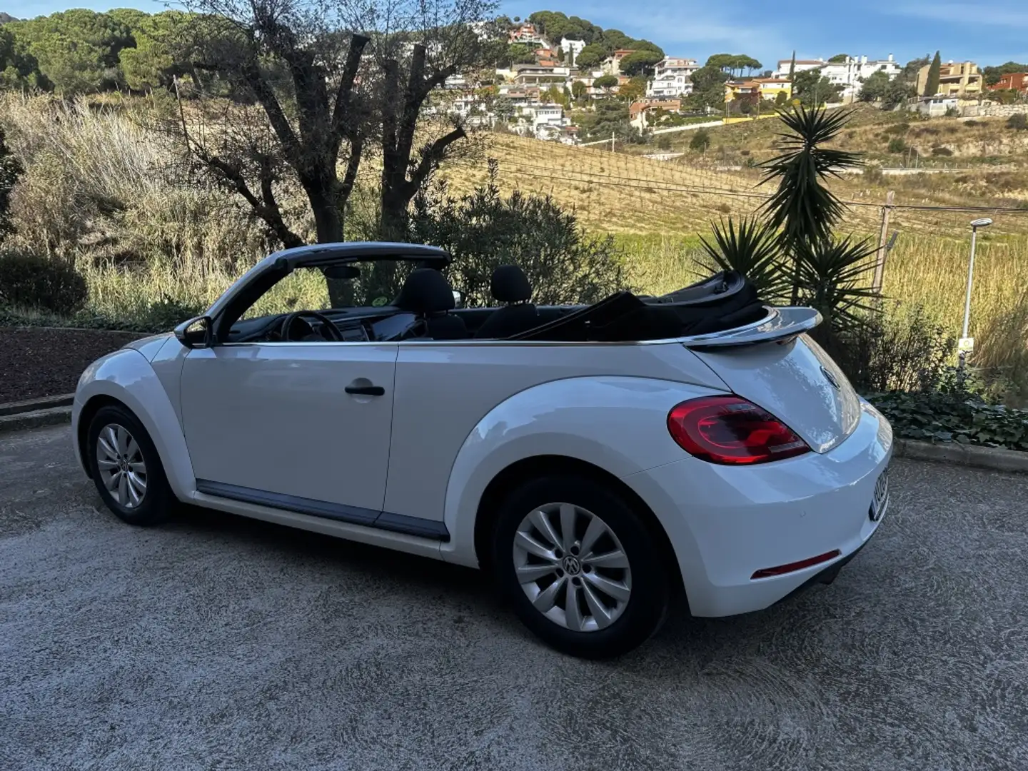 Volkswagen Beetle 1.2 TSI Design 105 Blanco - 1