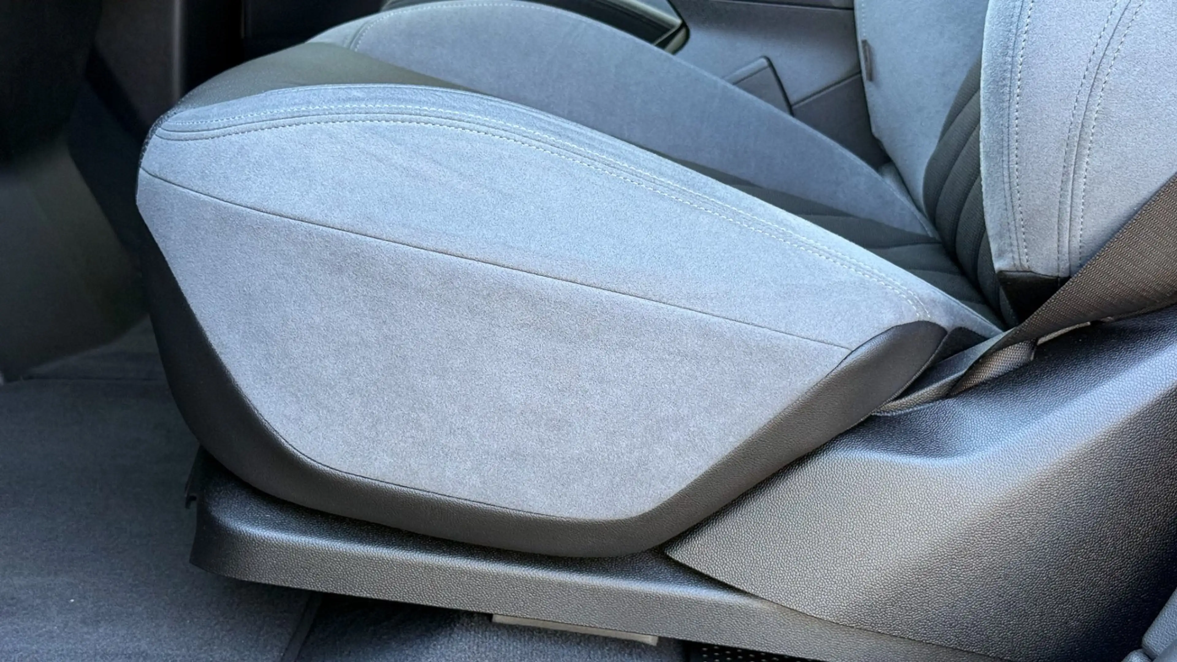 BMW iX xDrive45 M-Sportpaket — photo 14