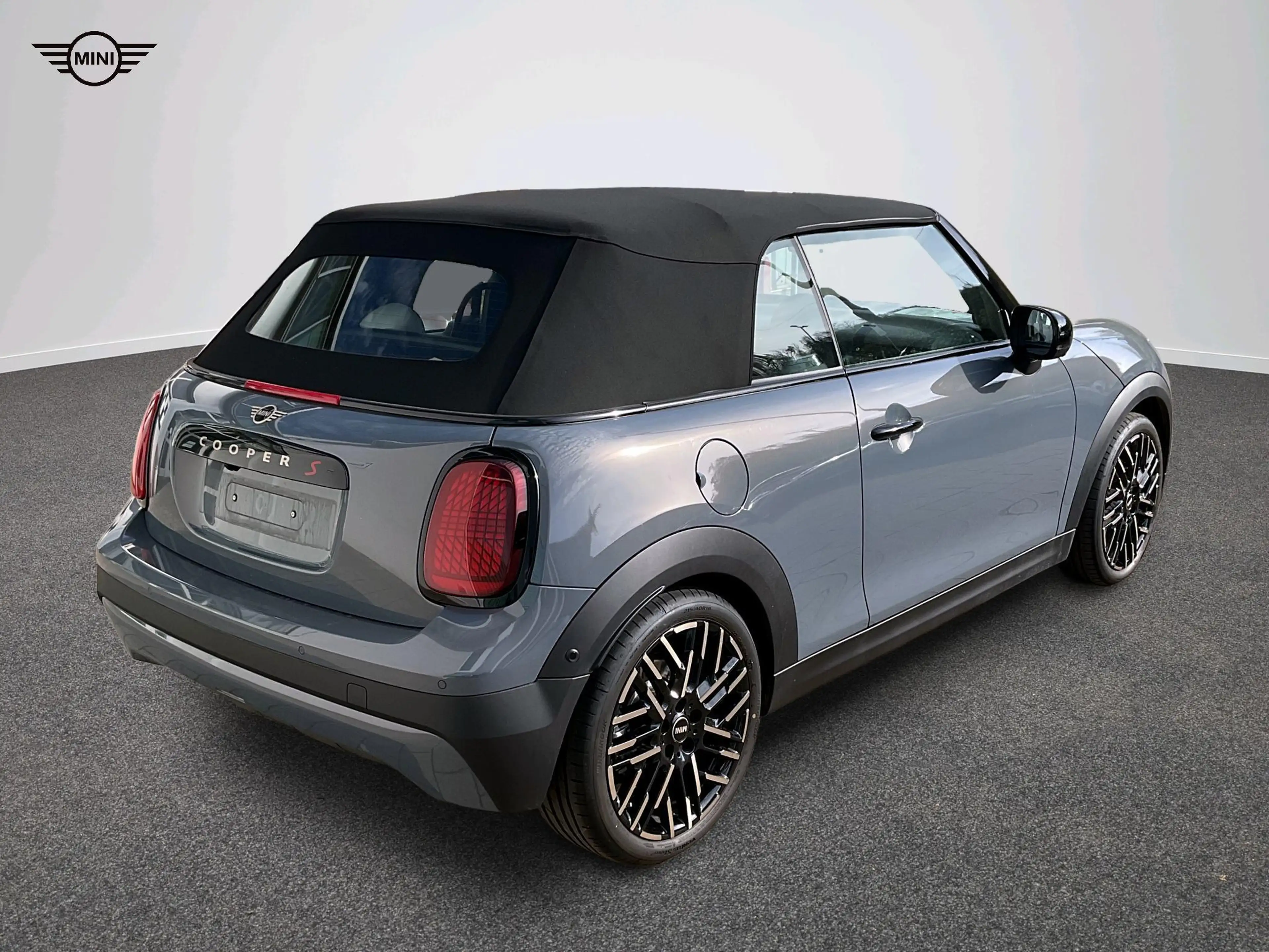 MINI Cooper S Cabrio Favoured Trim — photo 4