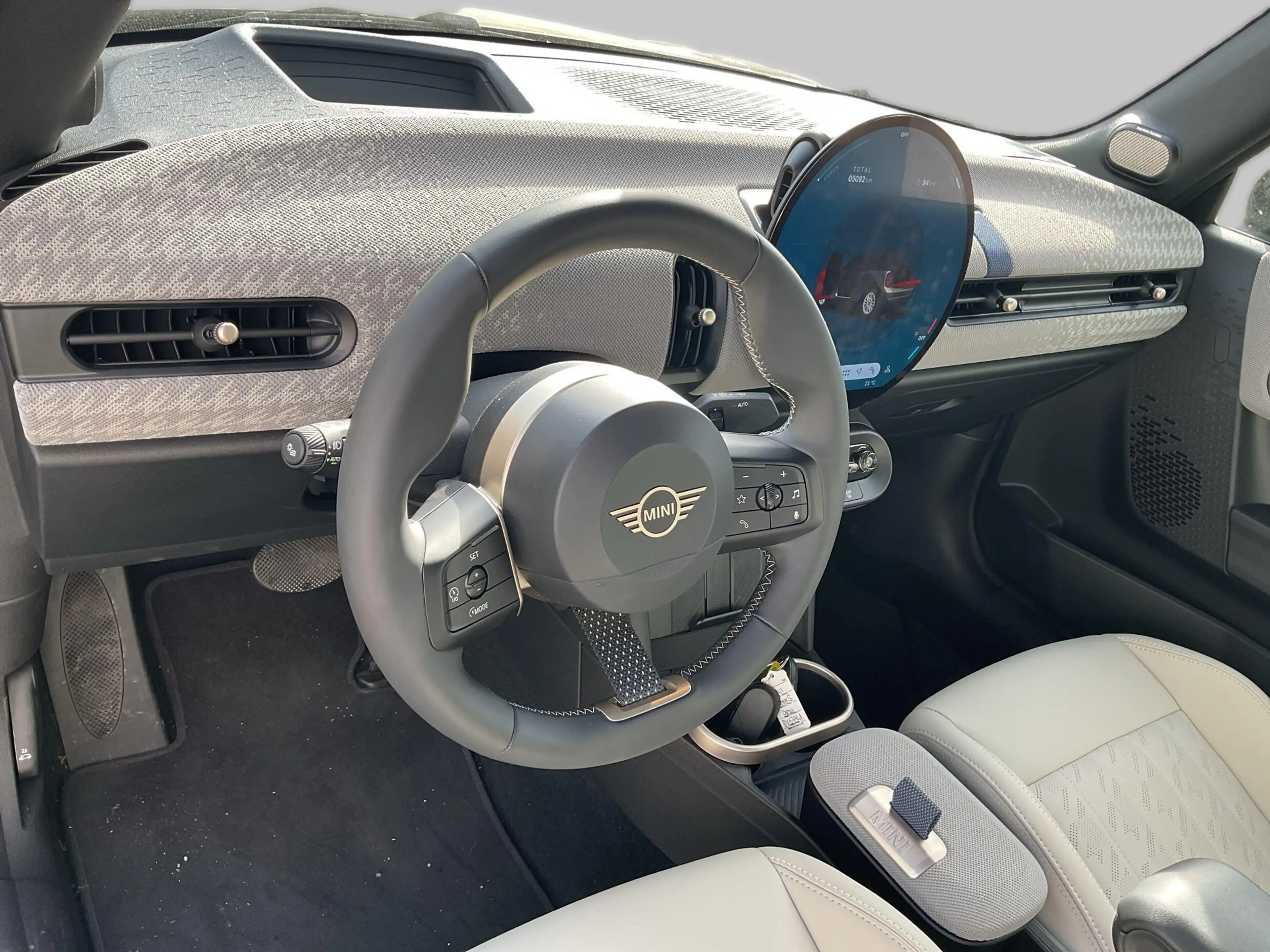 MINI Cooper S Cabrio Favoured Trim — photo 12