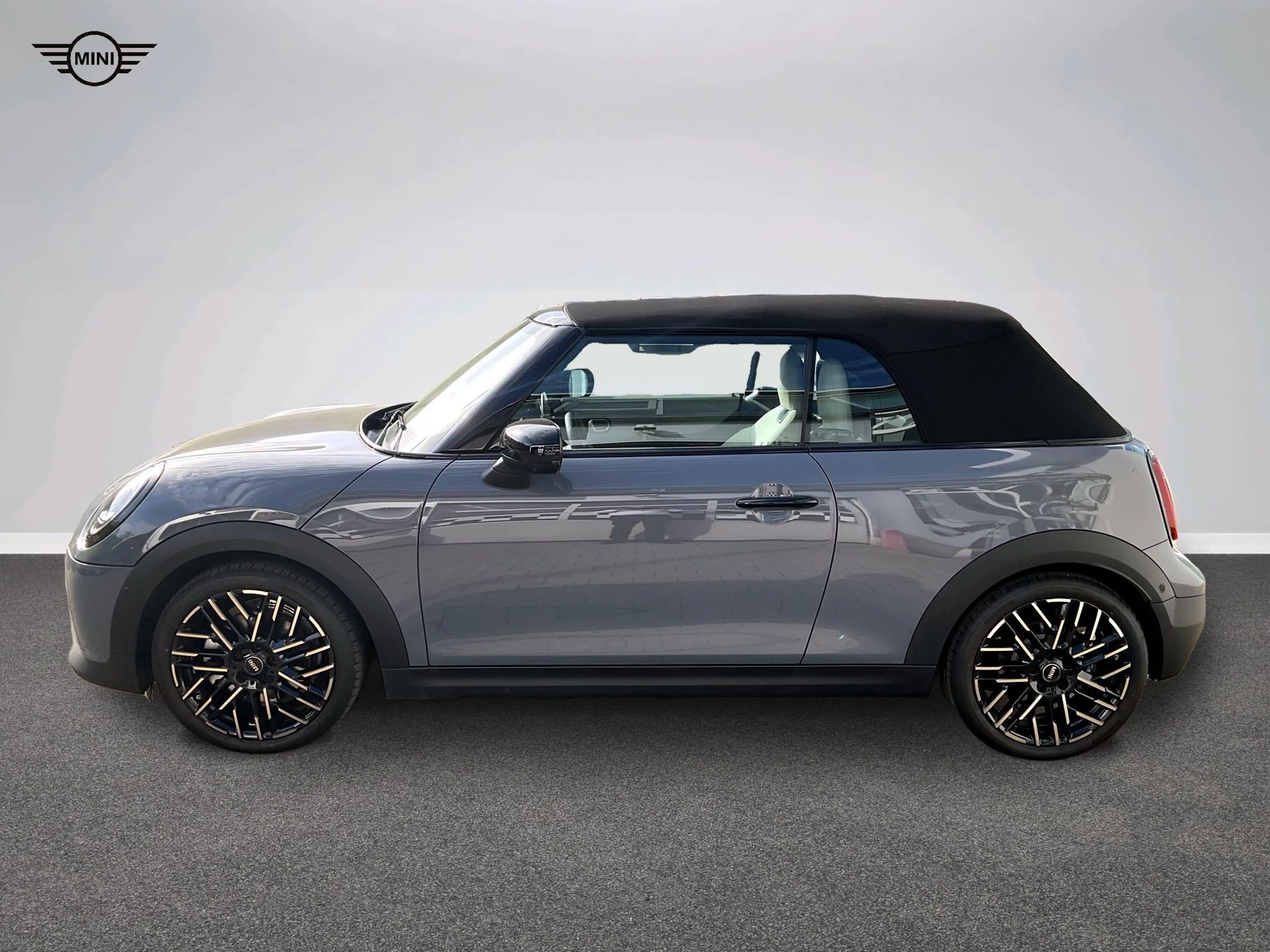 MINI Cooper S Cabrio Favoured Trim — photo 2