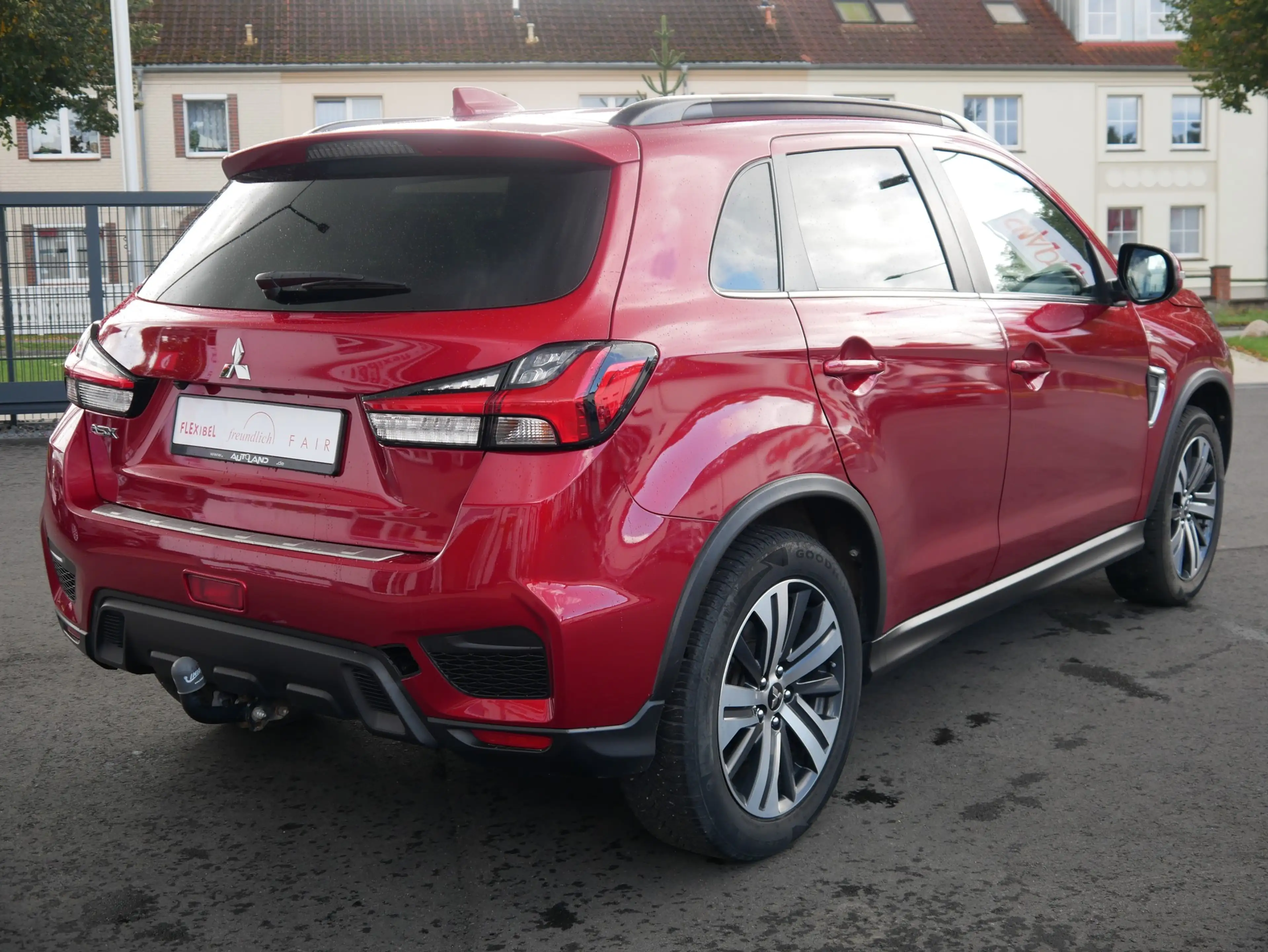 Mitsubishi ASX 2.0 MIVEC Basis 2WD Totwinkel Alcantara AHK — photo 5