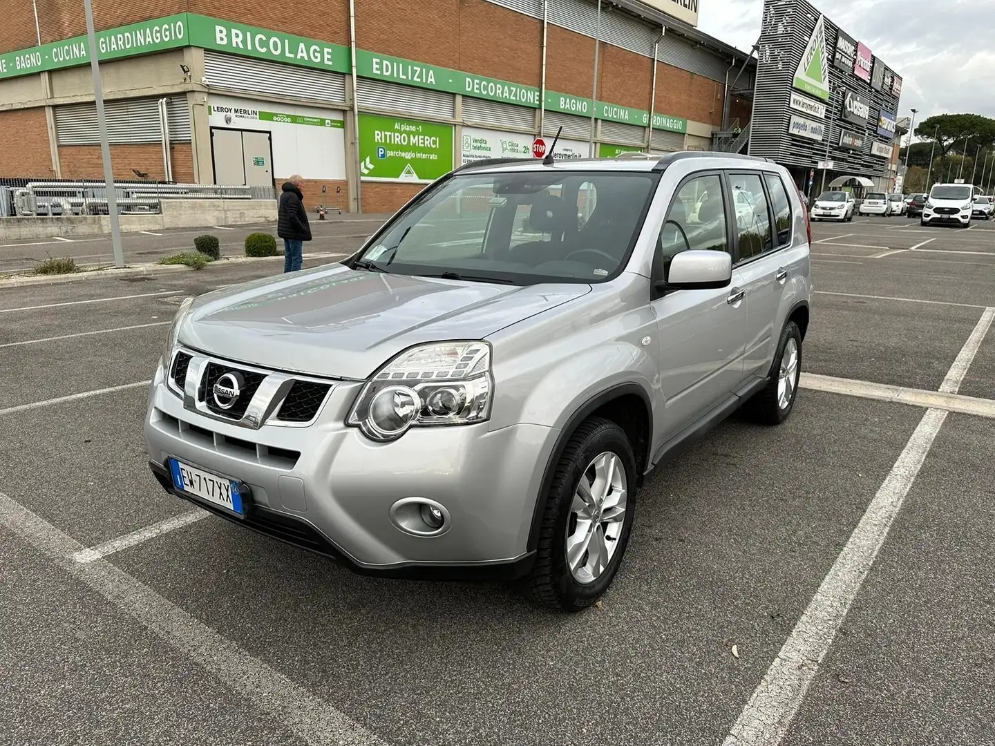 Nissan X-Trail 2.0 dci XE my12 Срібний - 1