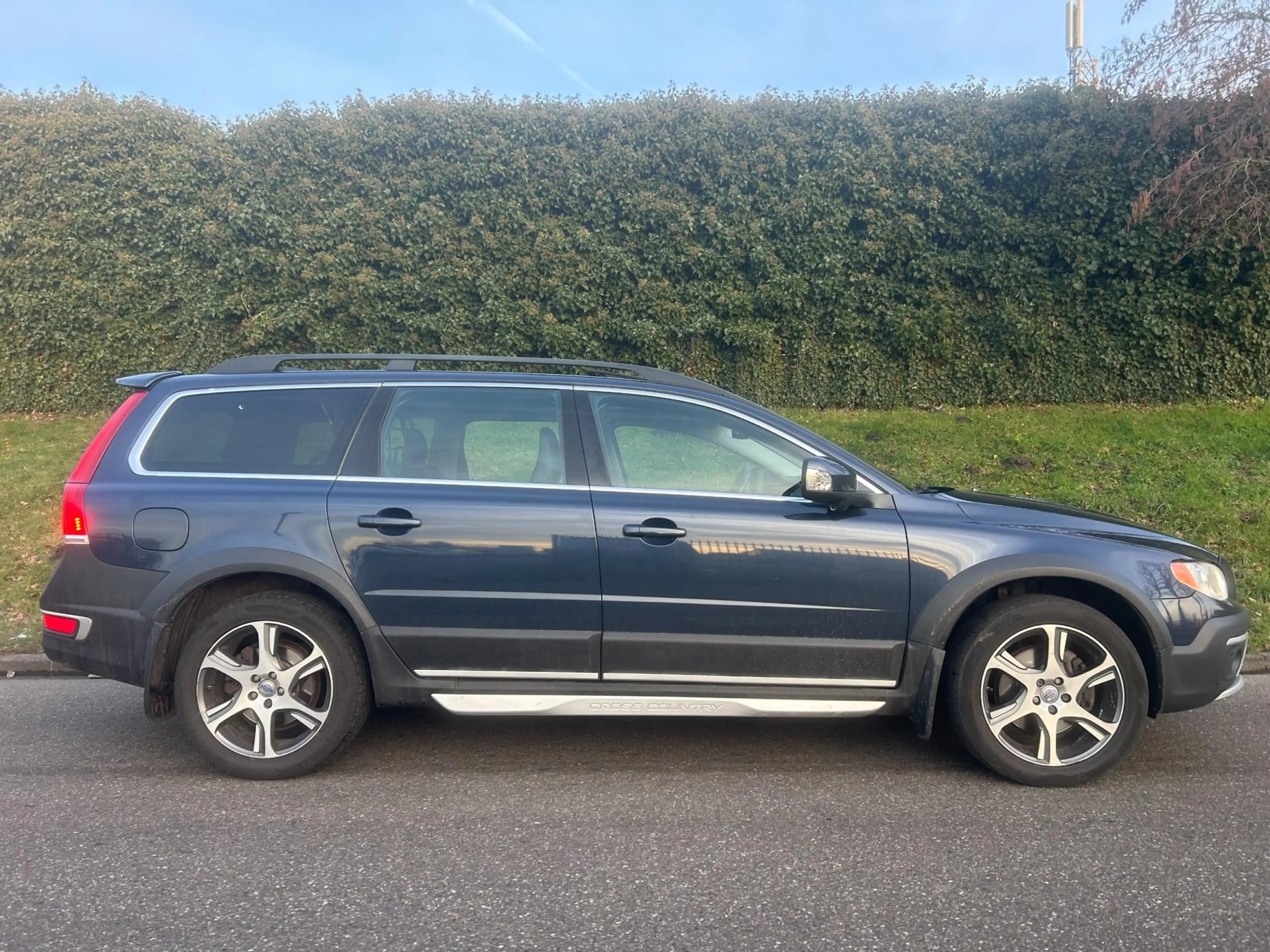 Volvo XC70 2.0 D4 FWD Summum — photo 2