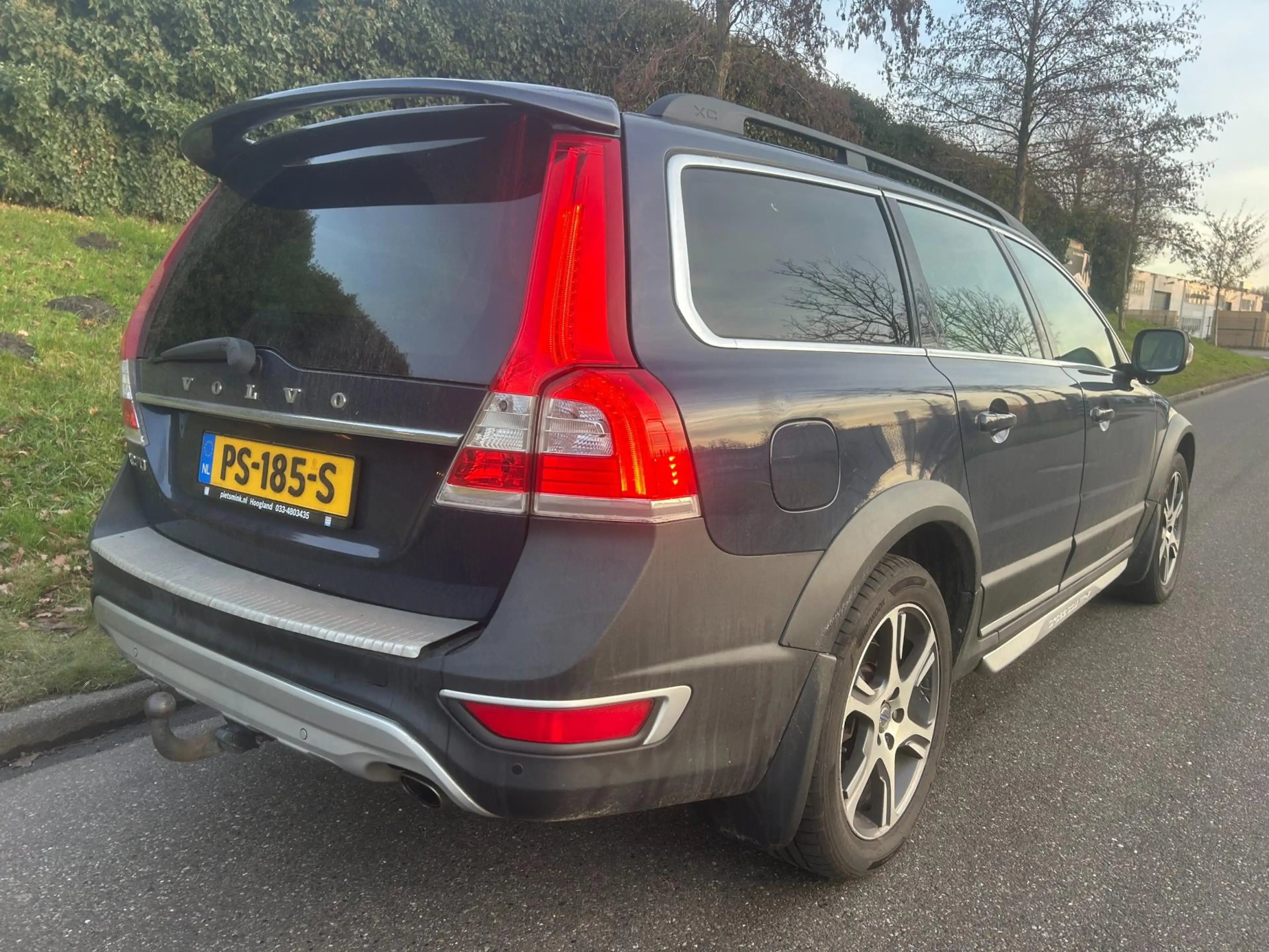 Volvo XC70 2.0 D4 FWD Summum — photo 3