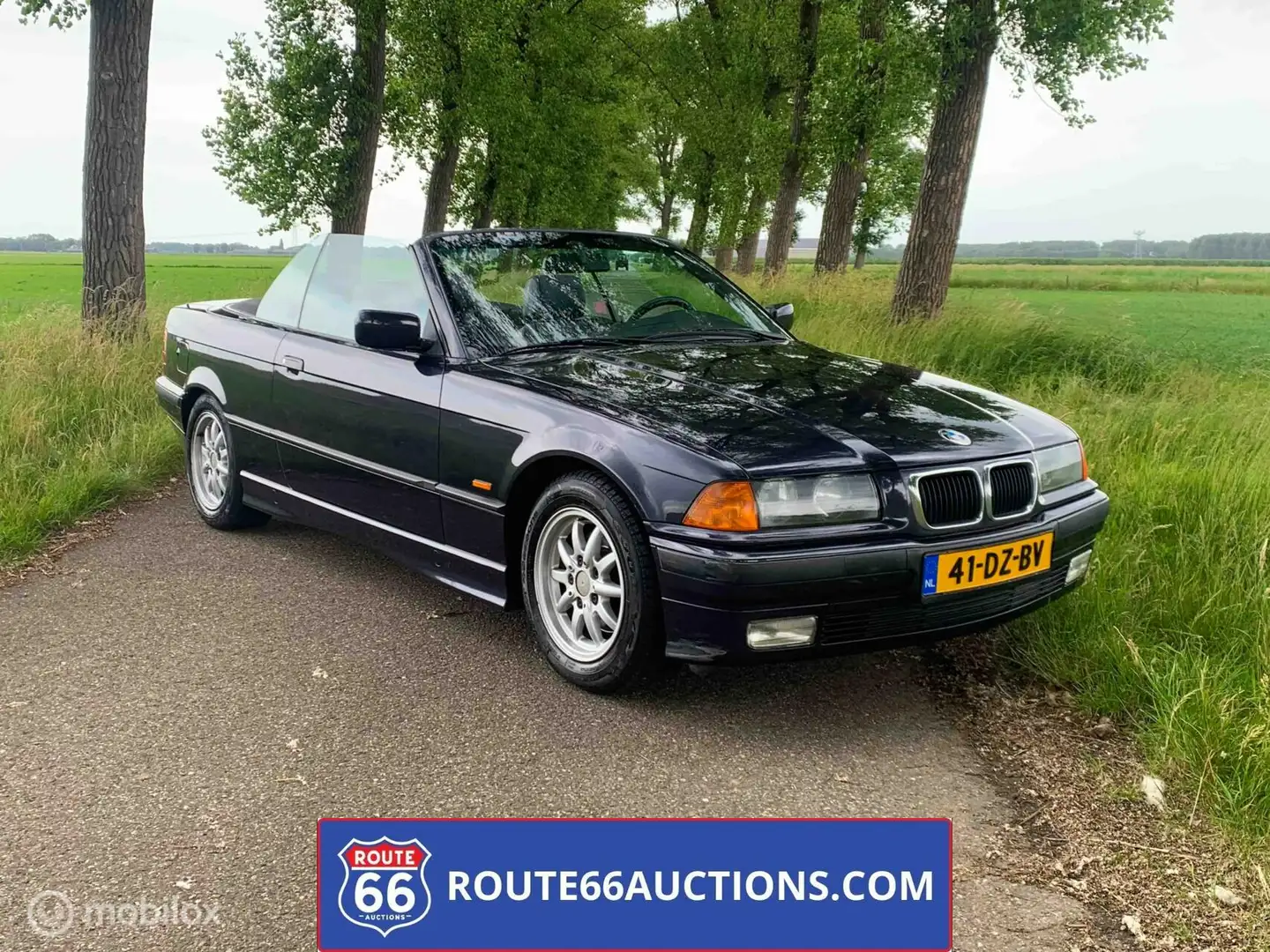 BMW 318 318i E36 Cabriolet 1997 | Route 66 auctions Zwart - 1
