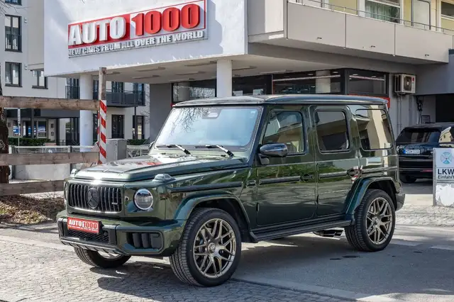 Mercedes-Benz G 63 AMG G63 AMG / Oliv Green/ Brown / A22 / MY2026
