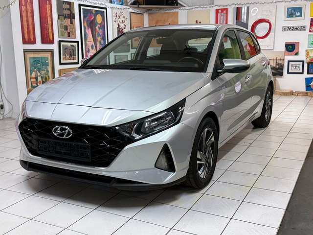 Imagine Hyundai i20 Select  1 Hand Garantie