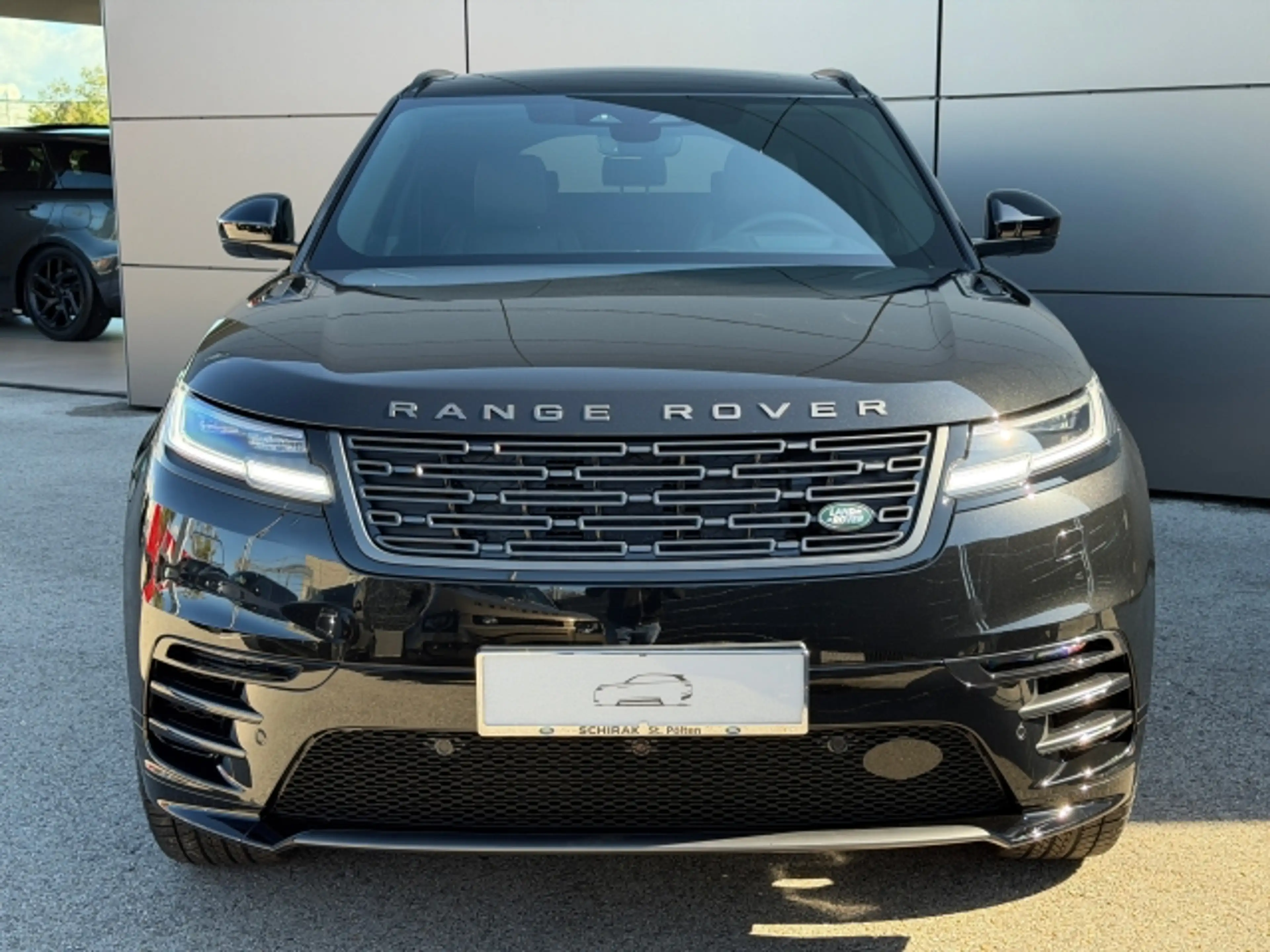 Land Rover Range Rover Velar P400e Belgravia Edition — photo 3