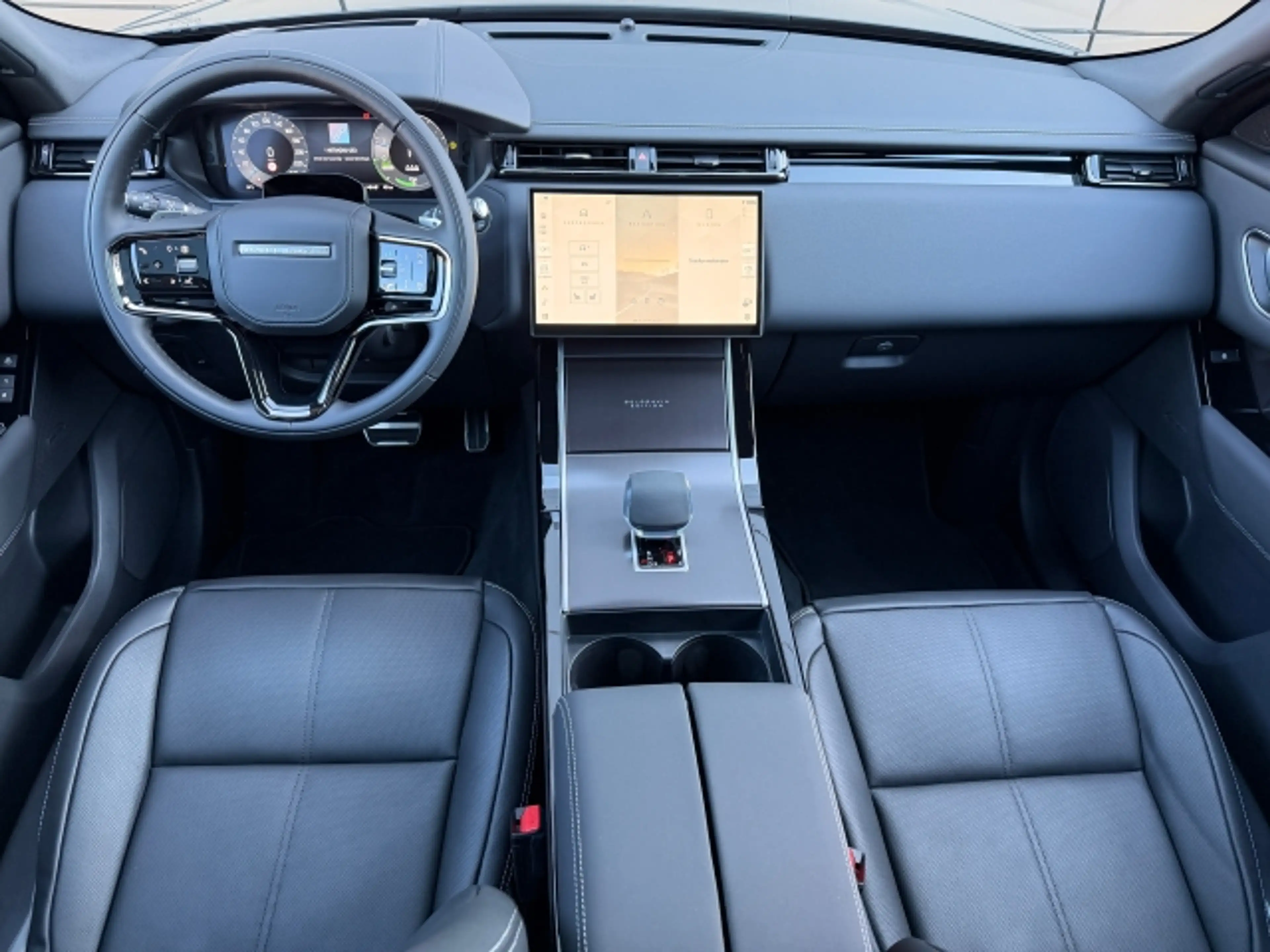 Land Rover Range Rover Velar P400e Belgravia Edition — photo 7