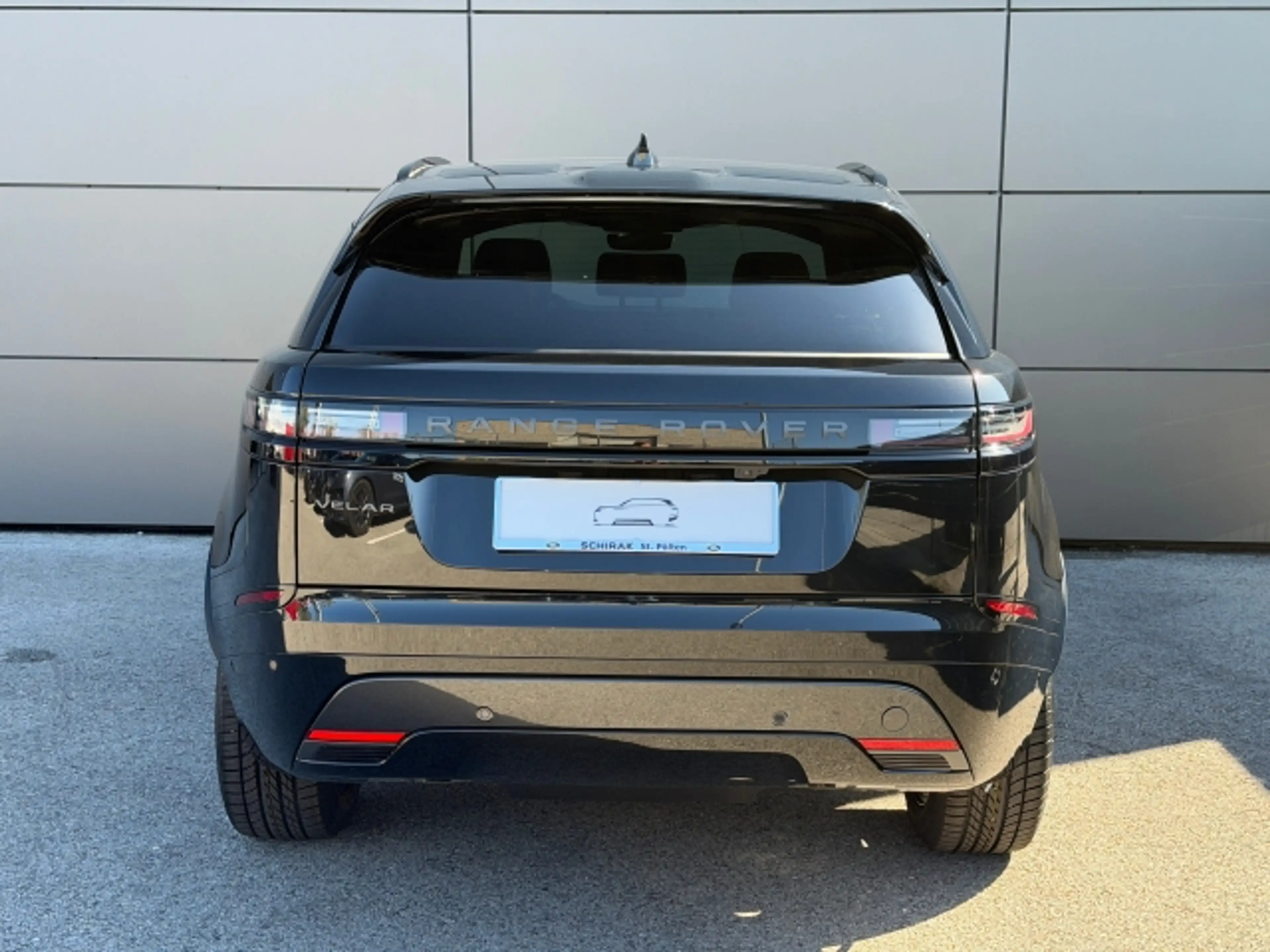 Land Rover Range Rover Velar P400e Belgravia Edition — photo 5