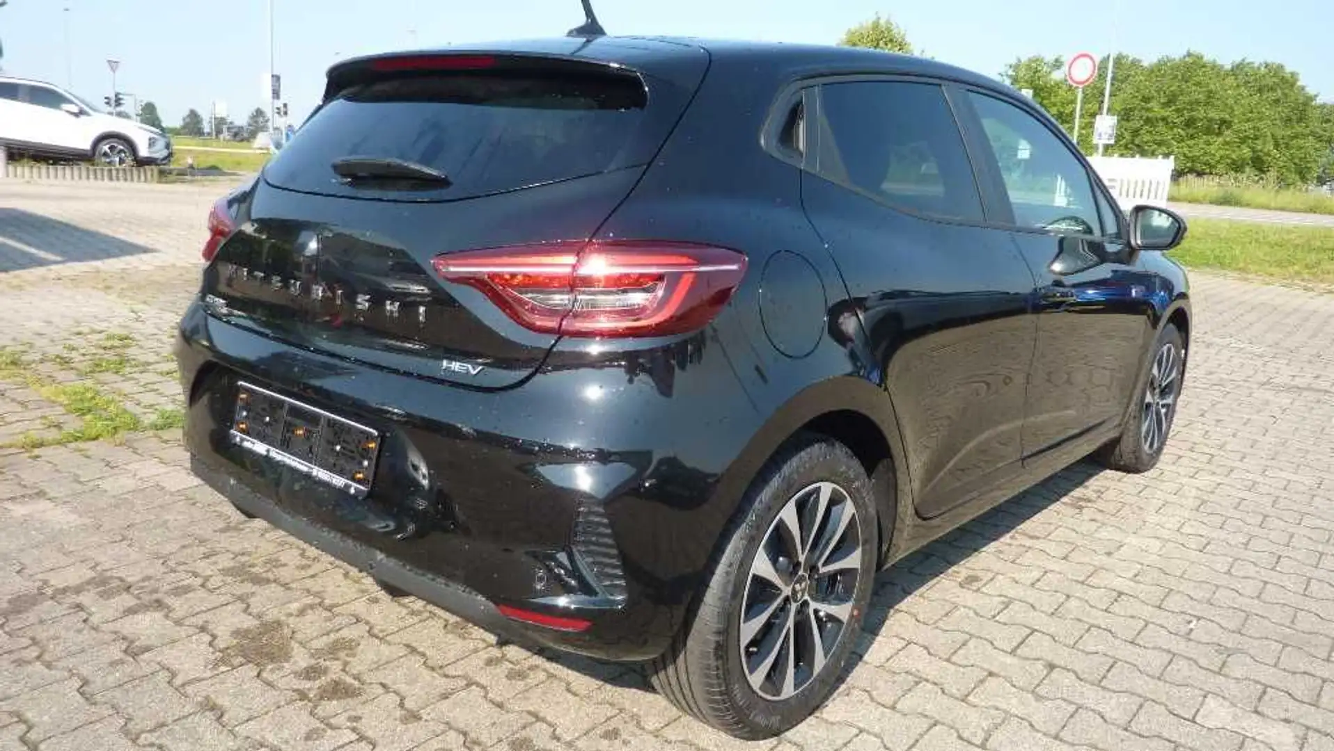 Mitsubishi Colt PLUS 1.0 Turbo Benziner 6-Gang Schwarz - 2