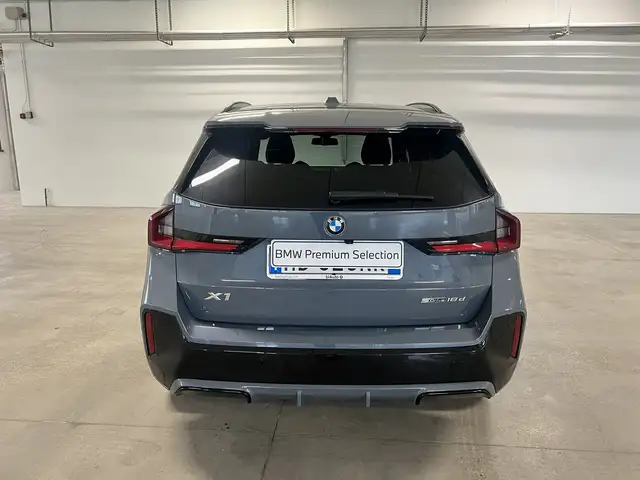 BMW X1 view 3