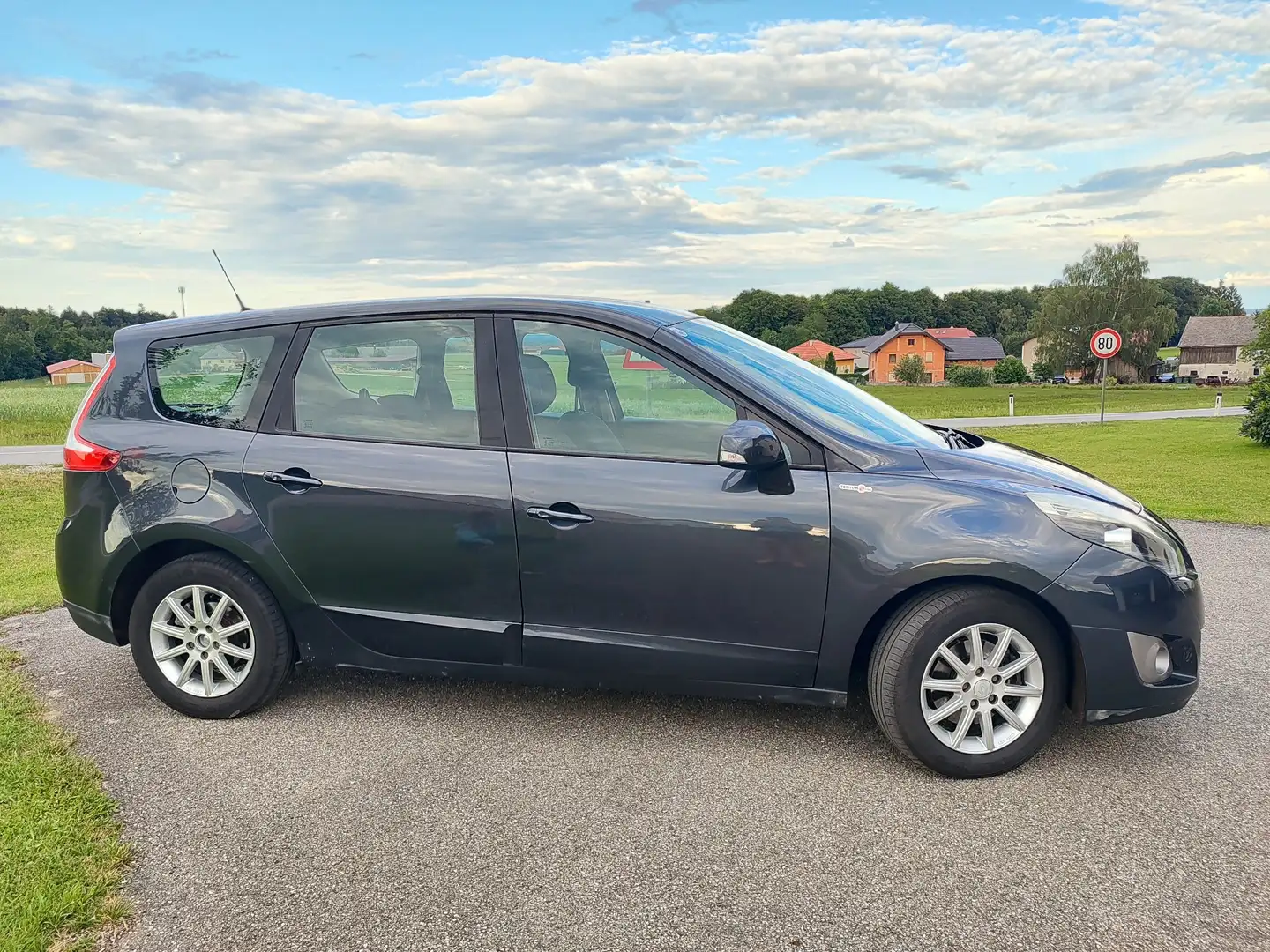 Renault Grand Scenic TomTom Edition 1,6 DCi 130, Pickerl gültig - 2