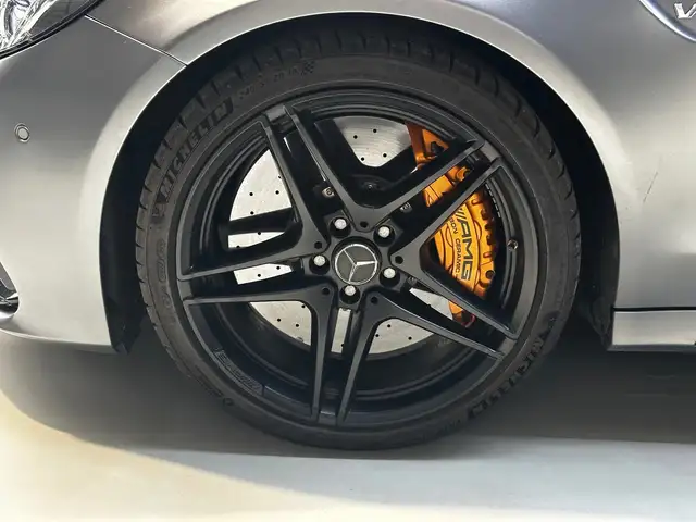 Mercedes-Benz C-Class view 9