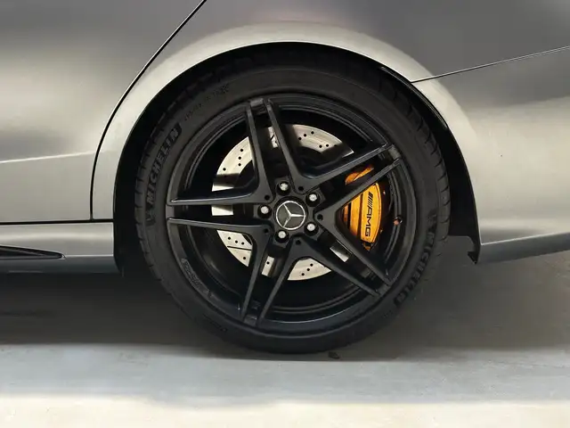 Mercedes-Benz C-Class view 8
