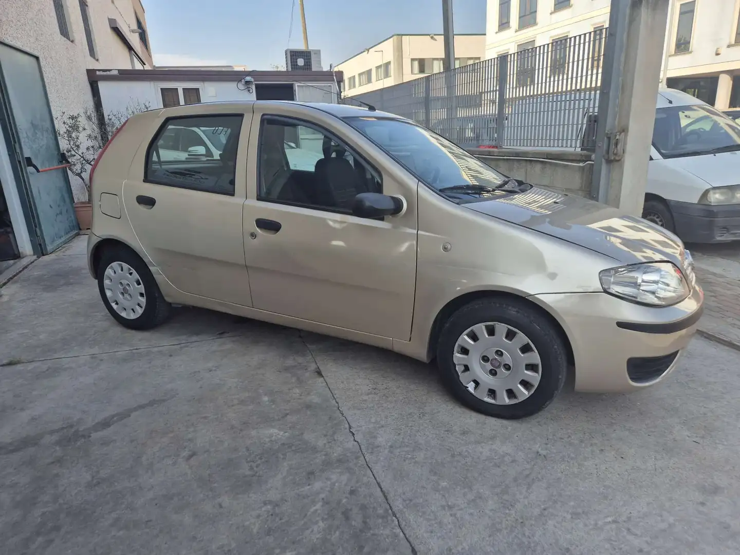 Fiat Punto Punto 5p 1.3 mjt 16v Classic Active - 1