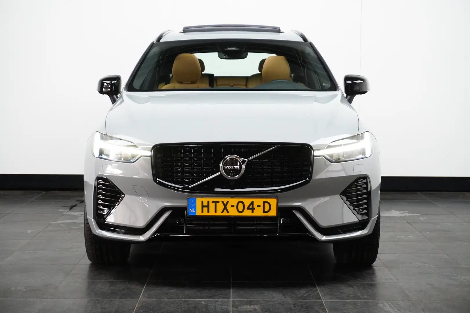 Volvo XC60 T8 Plus Dark | Amber Leder | Luchtvering | Trekhaa Gris - 2