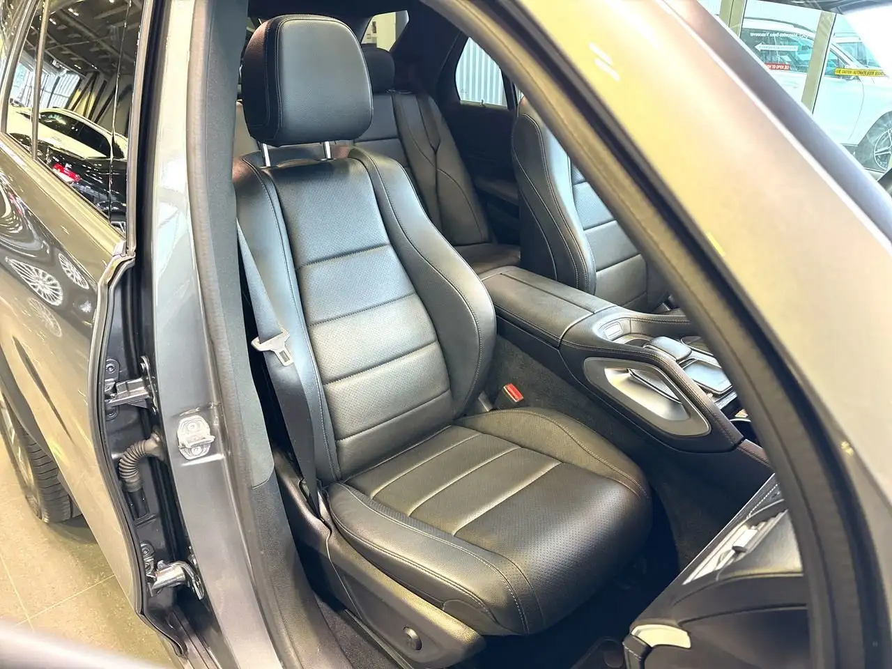 Mercedes-Benz GLE снимка Mercedes-Benz GLE