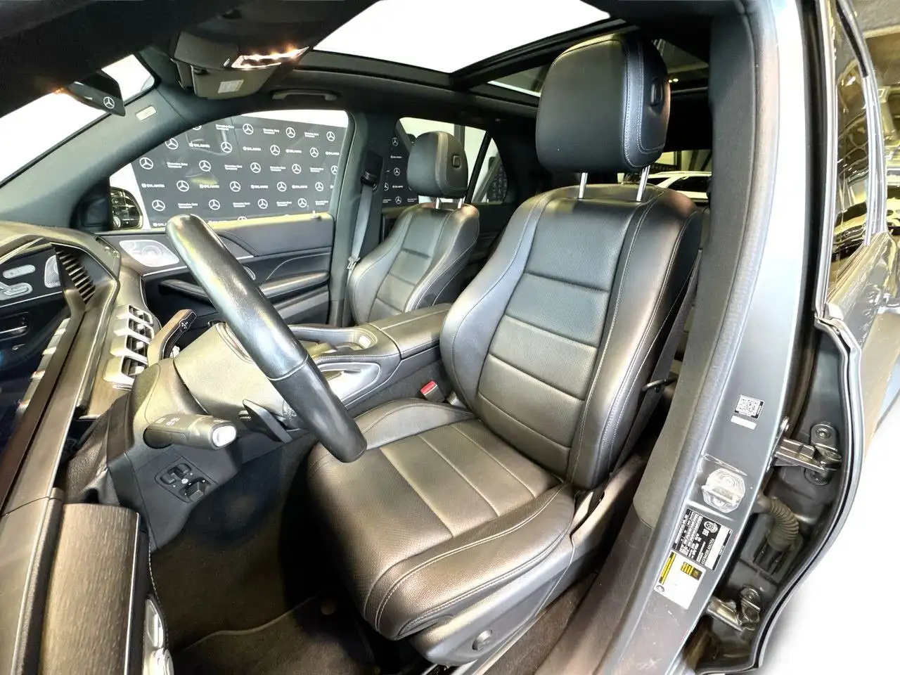 Mercedes-Benz GLE снимка Mercedes-Benz GLE