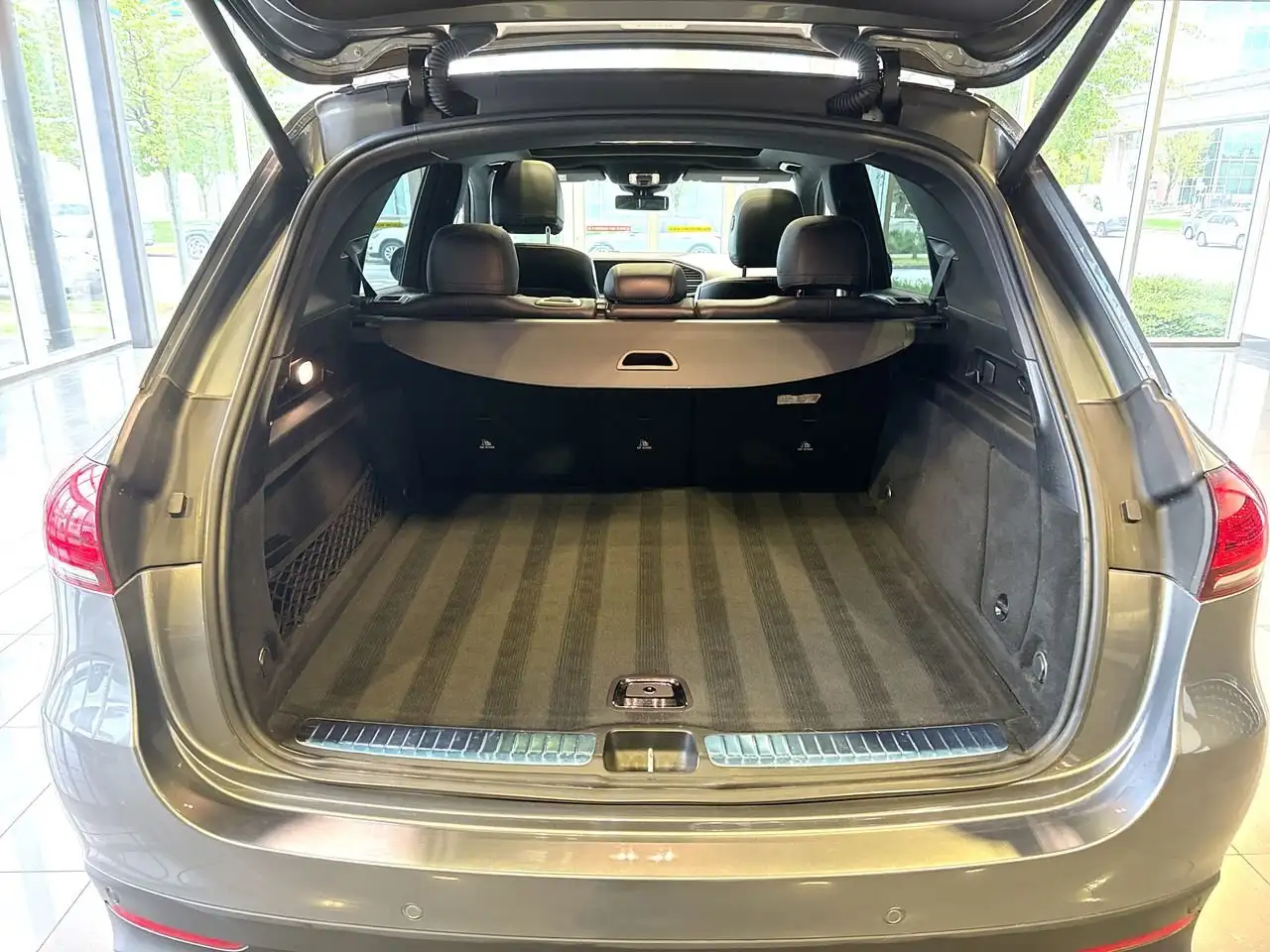 Mercedes-Benz GLE снимка Mercedes-Benz GLE