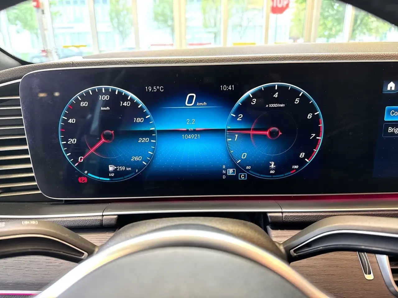 Mercedes-Benz GLE снимка Mercedes-Benz GLE