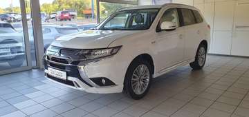 Outlander Plug-in Hybrid 2.4 BASIS Spirit STANDH