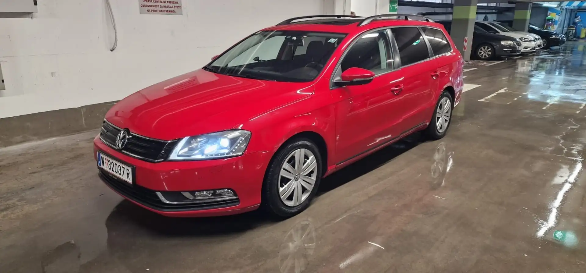 Volkswagen Passat Variant Trendline BlueMotion 1,6 TDI - 1