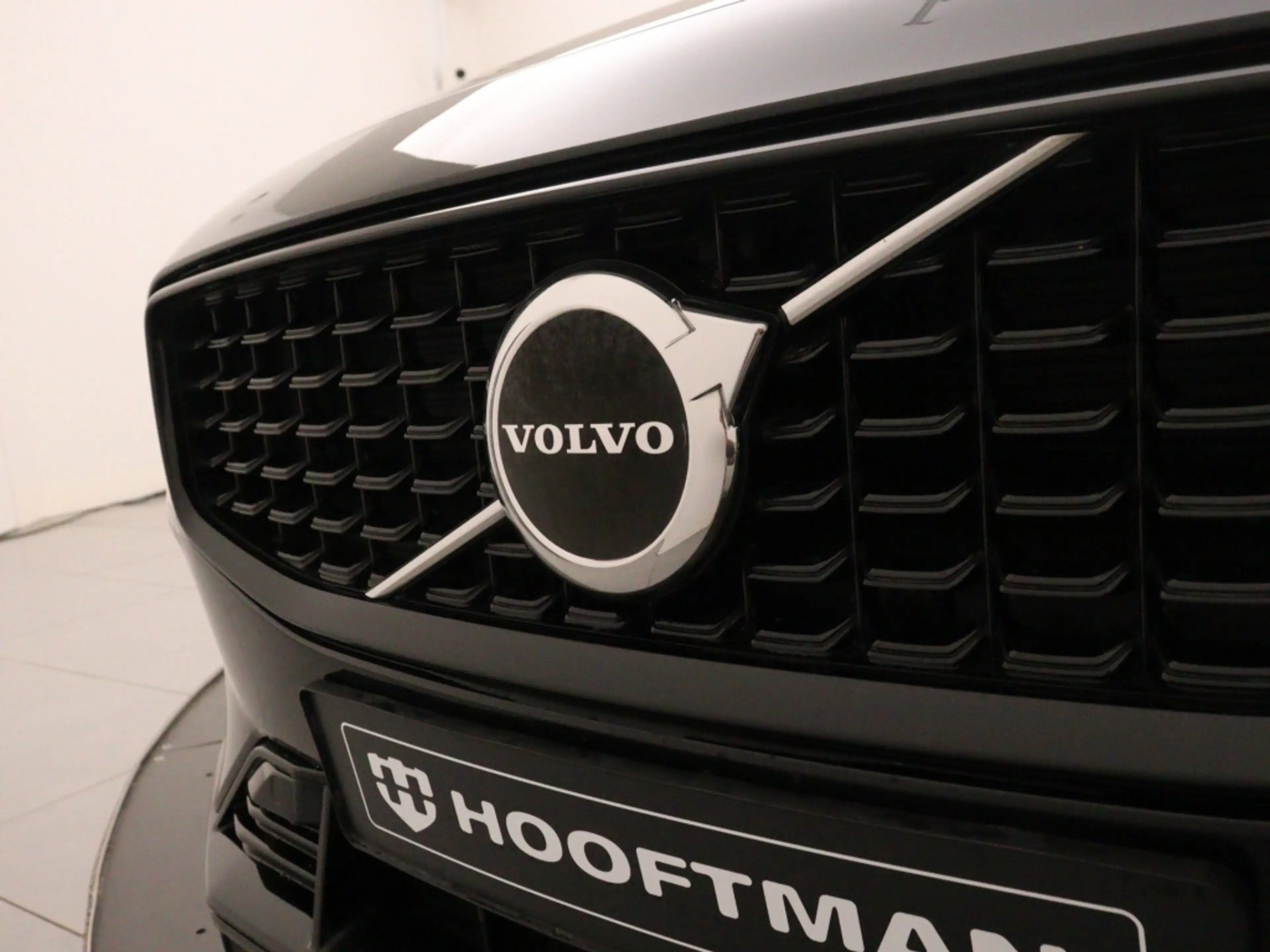 Volvo S60 B4 GT PLUS DARK 20INCH POLESTAR VELGEN GET-GLAS — photo 7