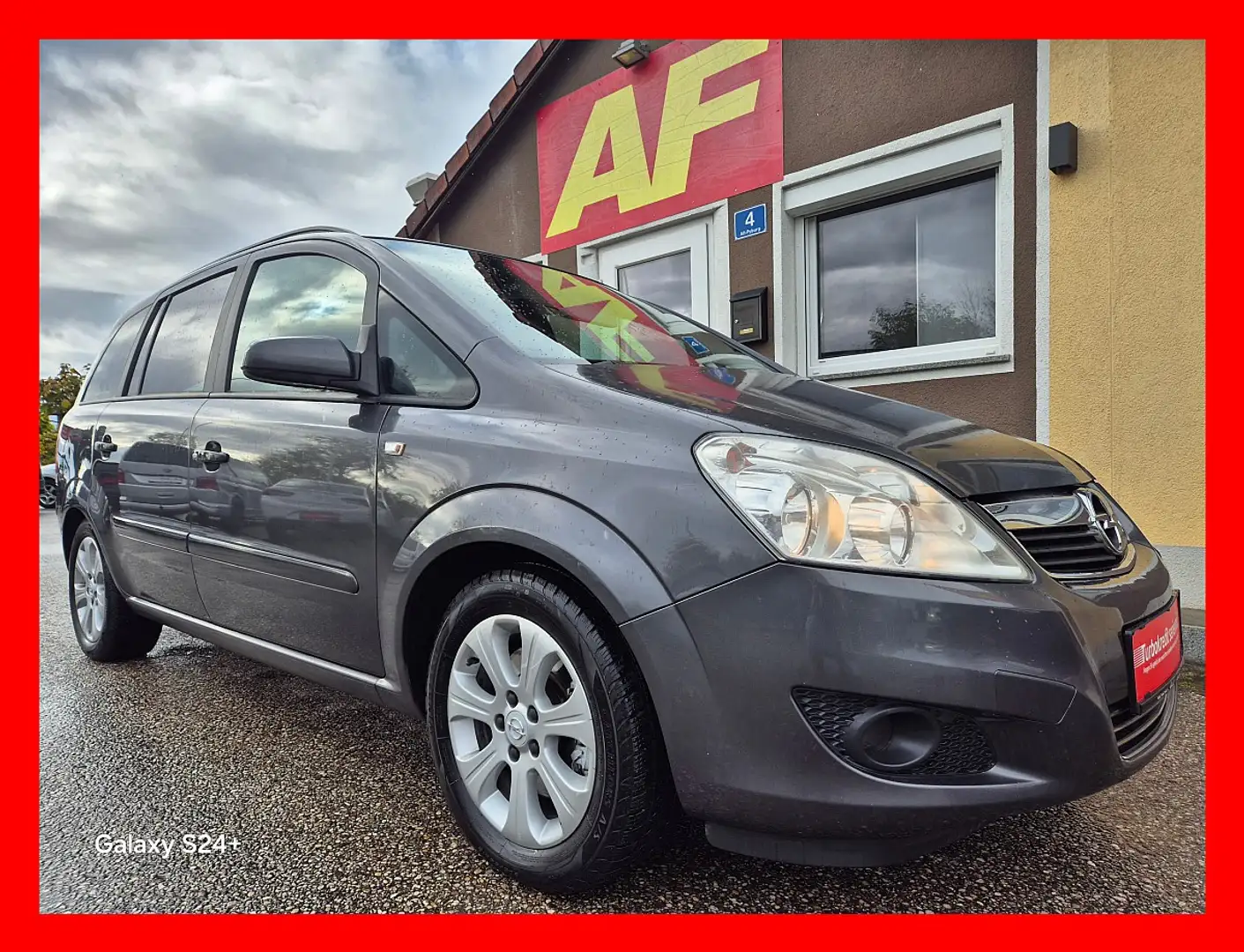 Opel Zafira 1,9 CDTI Style DPF Grau - 1