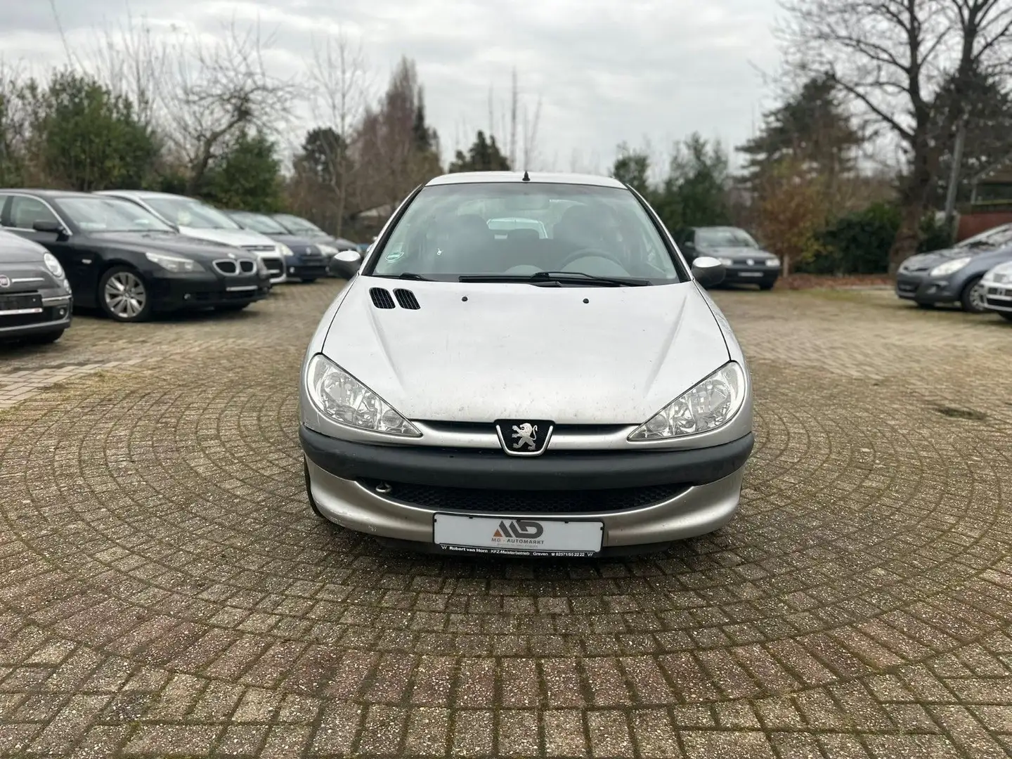 Peugeot 206 HDi 90, TÜV Neu - 1