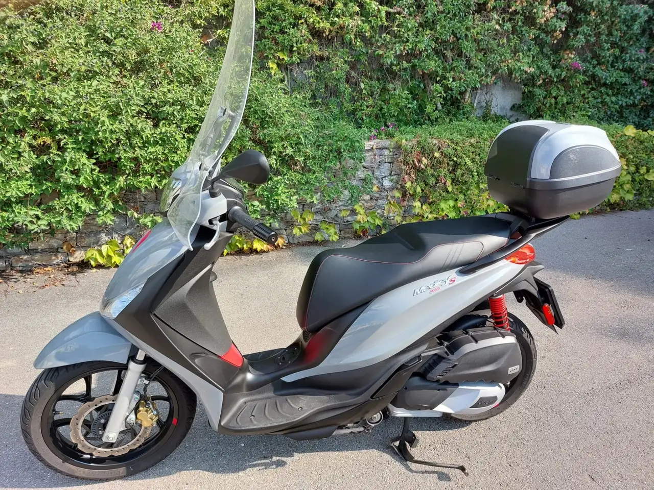 Piaggio Medley 150