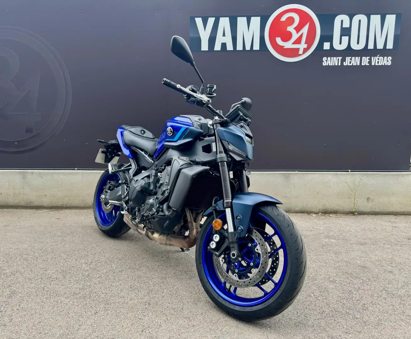Yamaha MT-09 Blau - 2