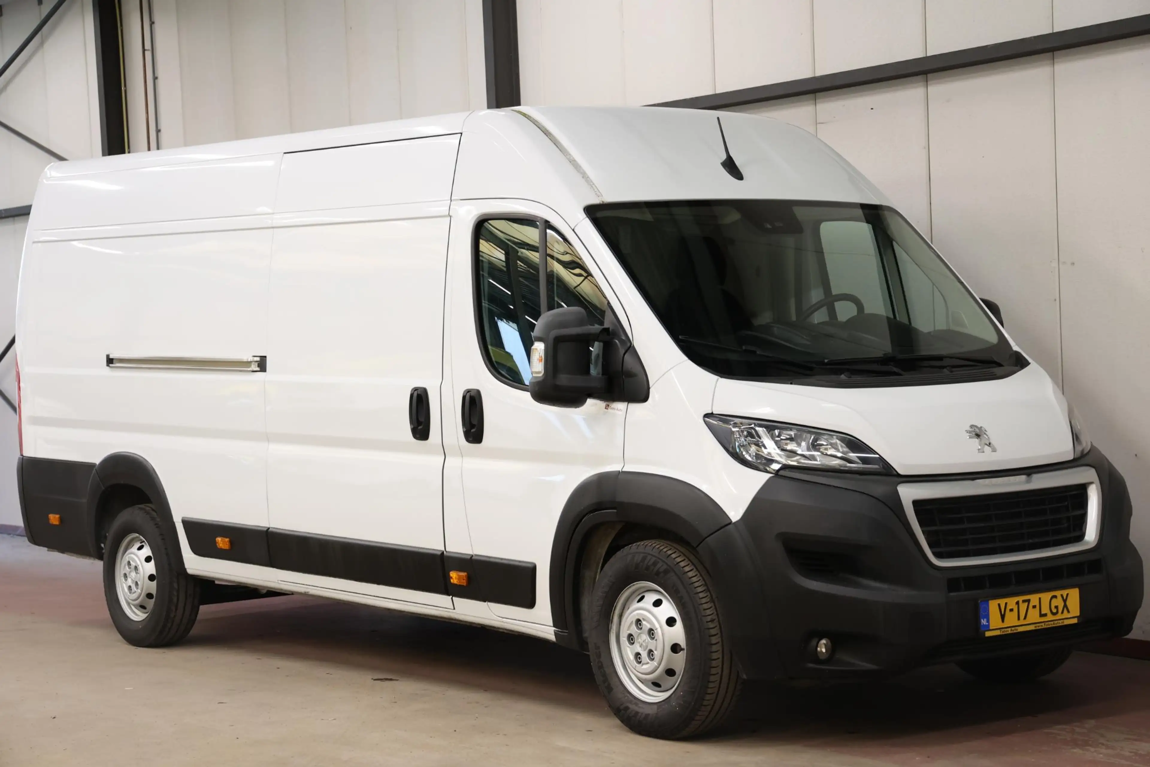 Peugeot Boxer 435 2.2 BlueHDi 140PK L4H2 — photo 6