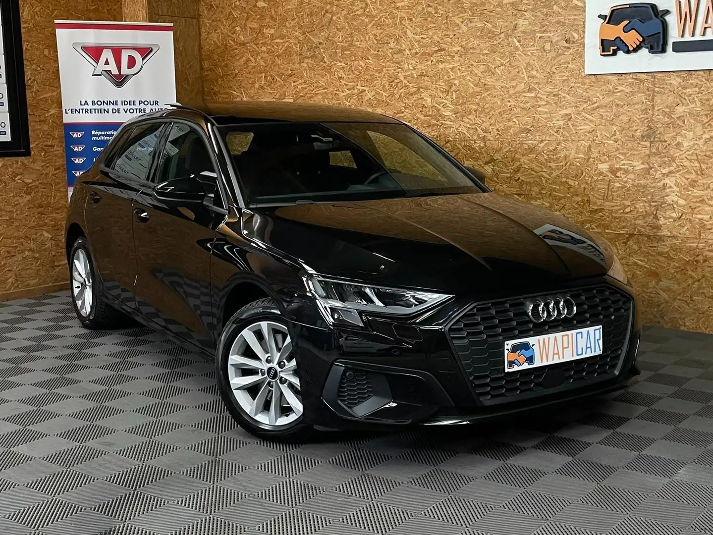 Audi A3 40 TFSIe S-tronic Zwart - 1