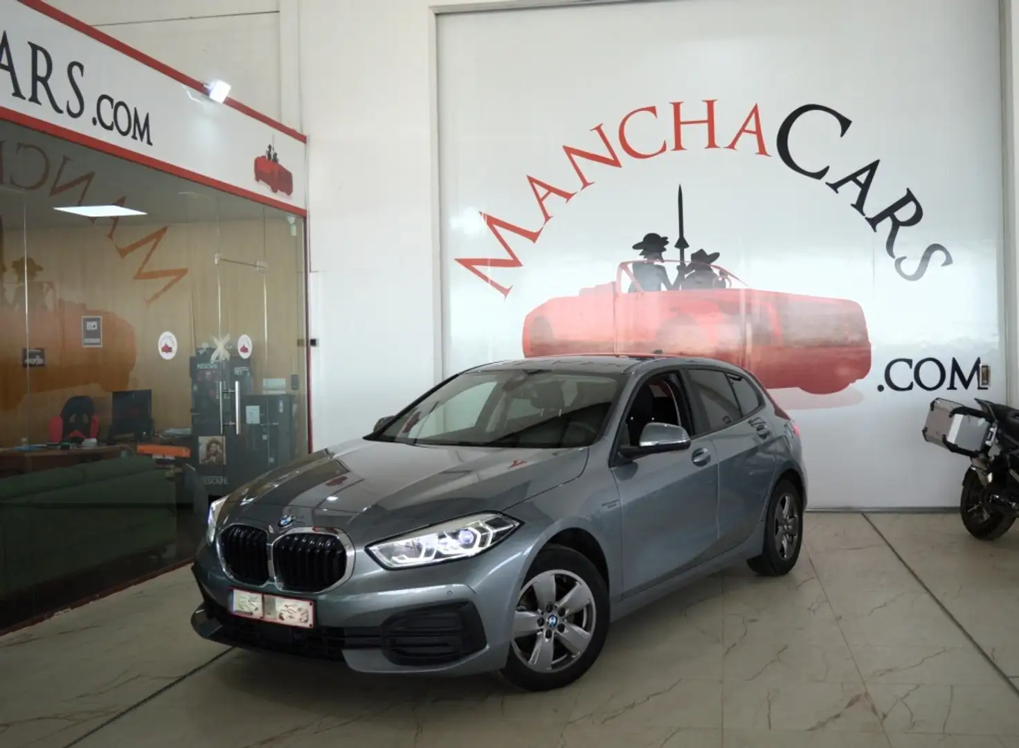 BMW 116 116d Business Gris - 2
