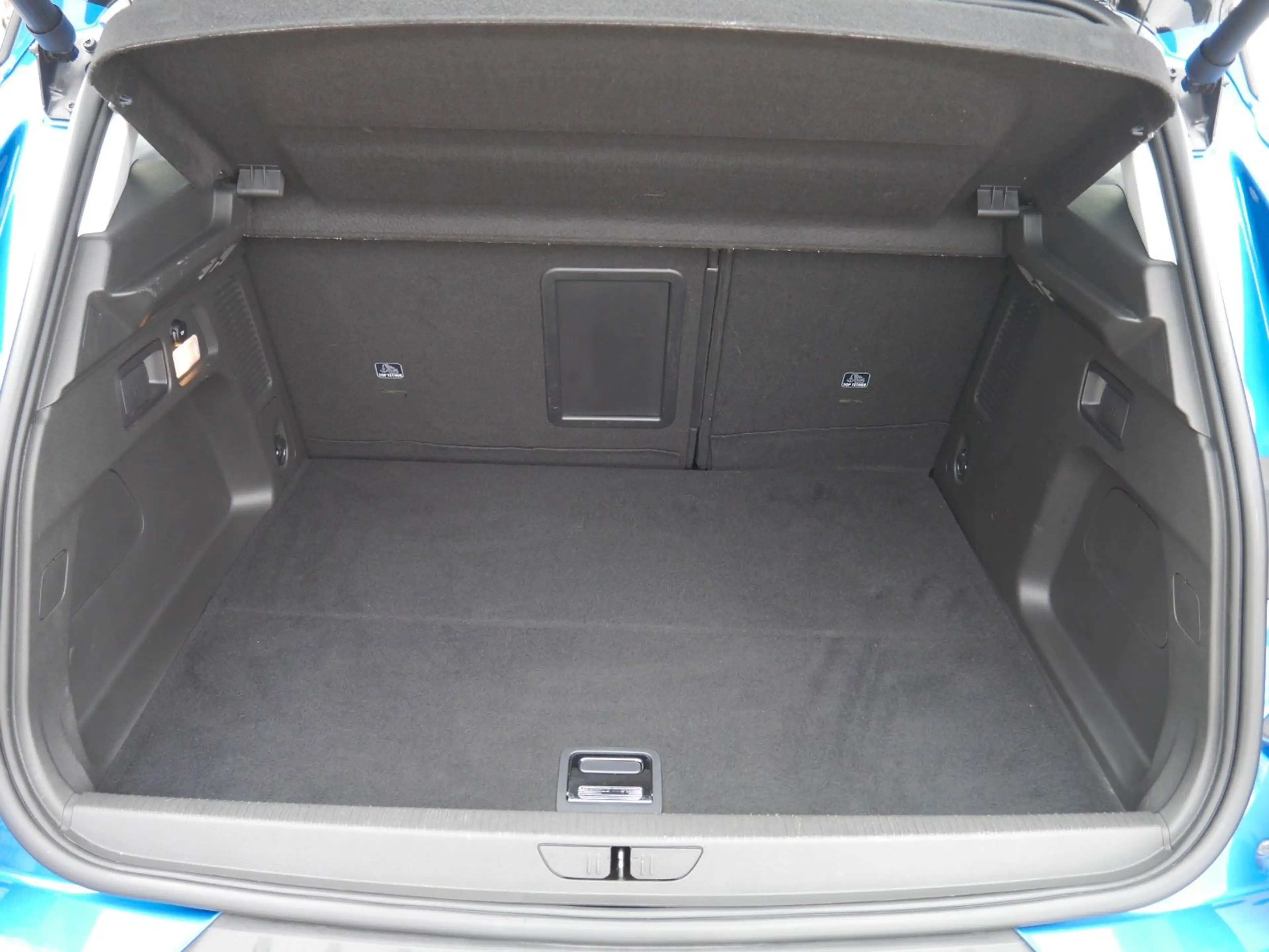 Opel Grandland X 225 LED/Navi/SHZ/Kamera/AHK — photo 8