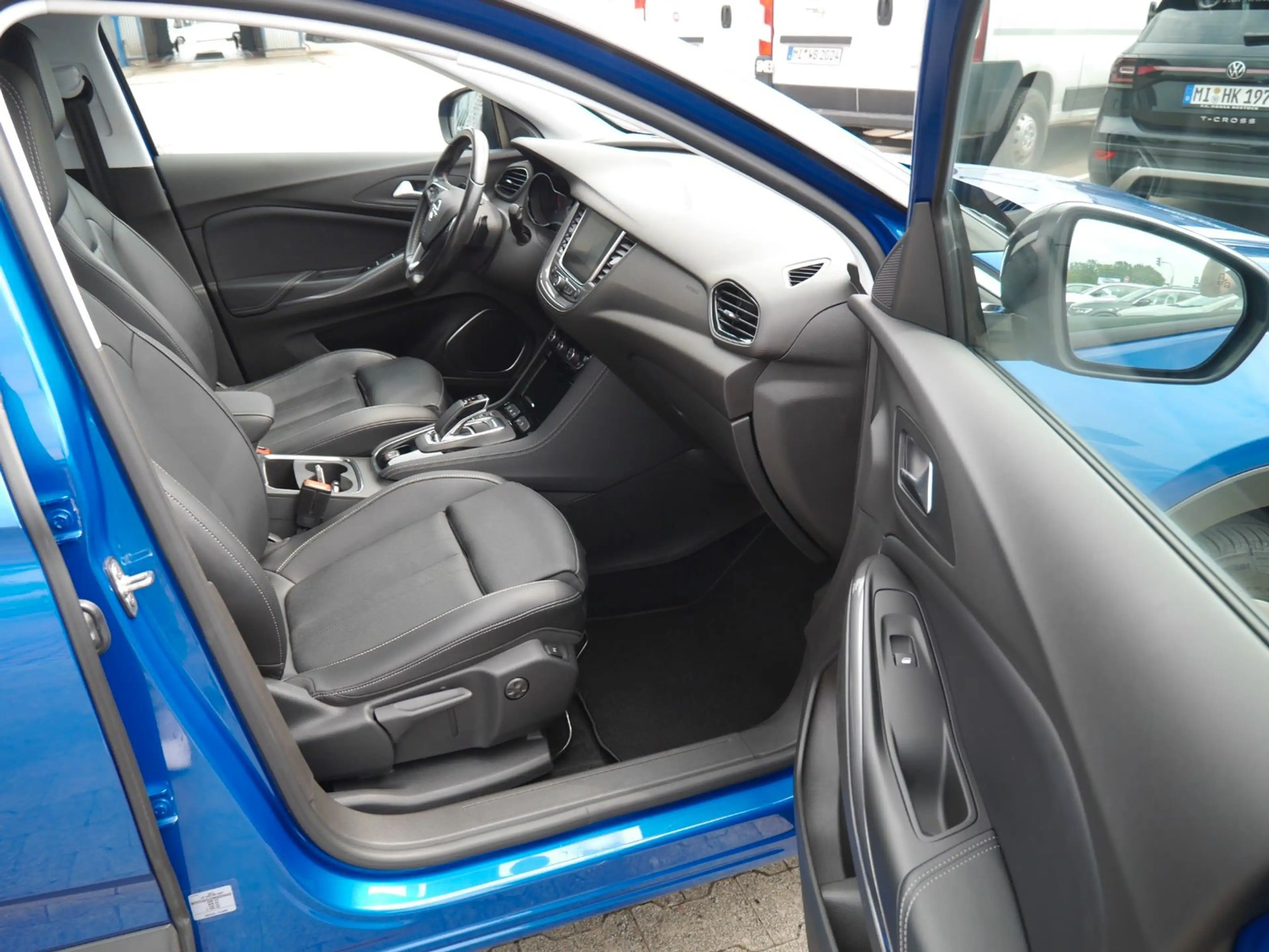 Opel Grandland X 225 LED/Navi/SHZ/Kamera/AHK — photo 14