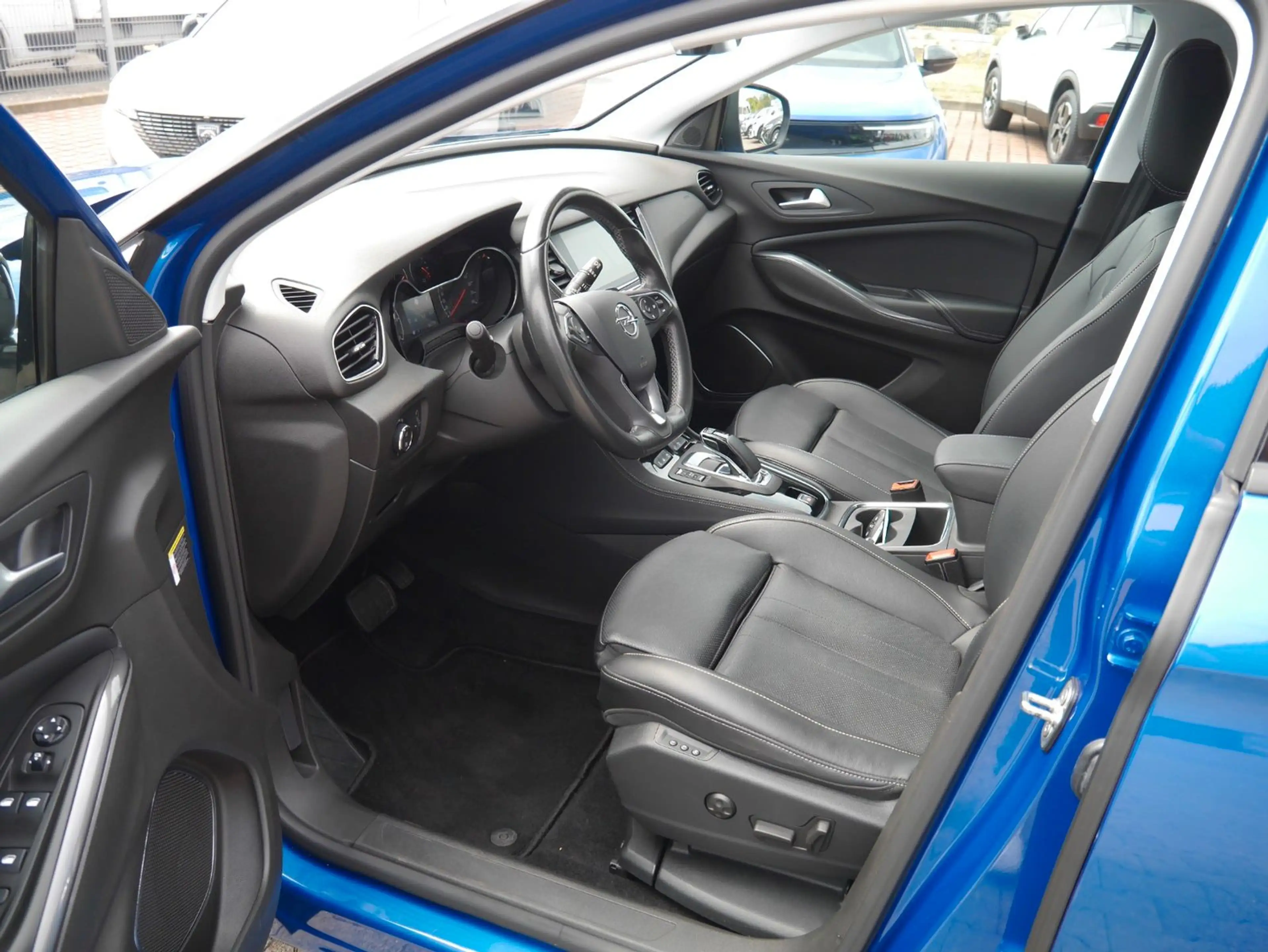 Opel Grandland X 225 LED/Navi/SHZ/Kamera/AHK — photo 15