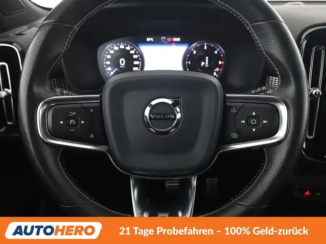 Volvo XC40 view 19