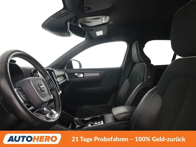 Volvo XC40 view 10