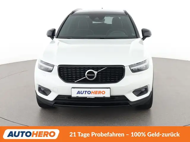 Volvo XC40 view 9